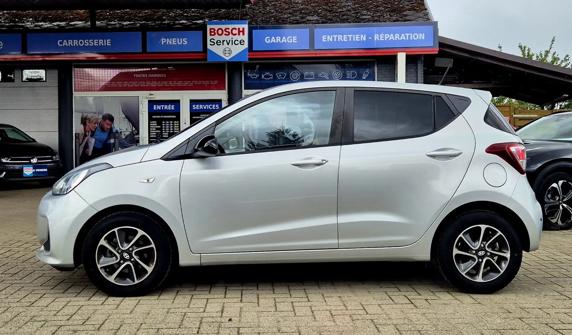 Hyundai i10 1.0i Twist Techno Pack  AUTOMATIQUE - 2