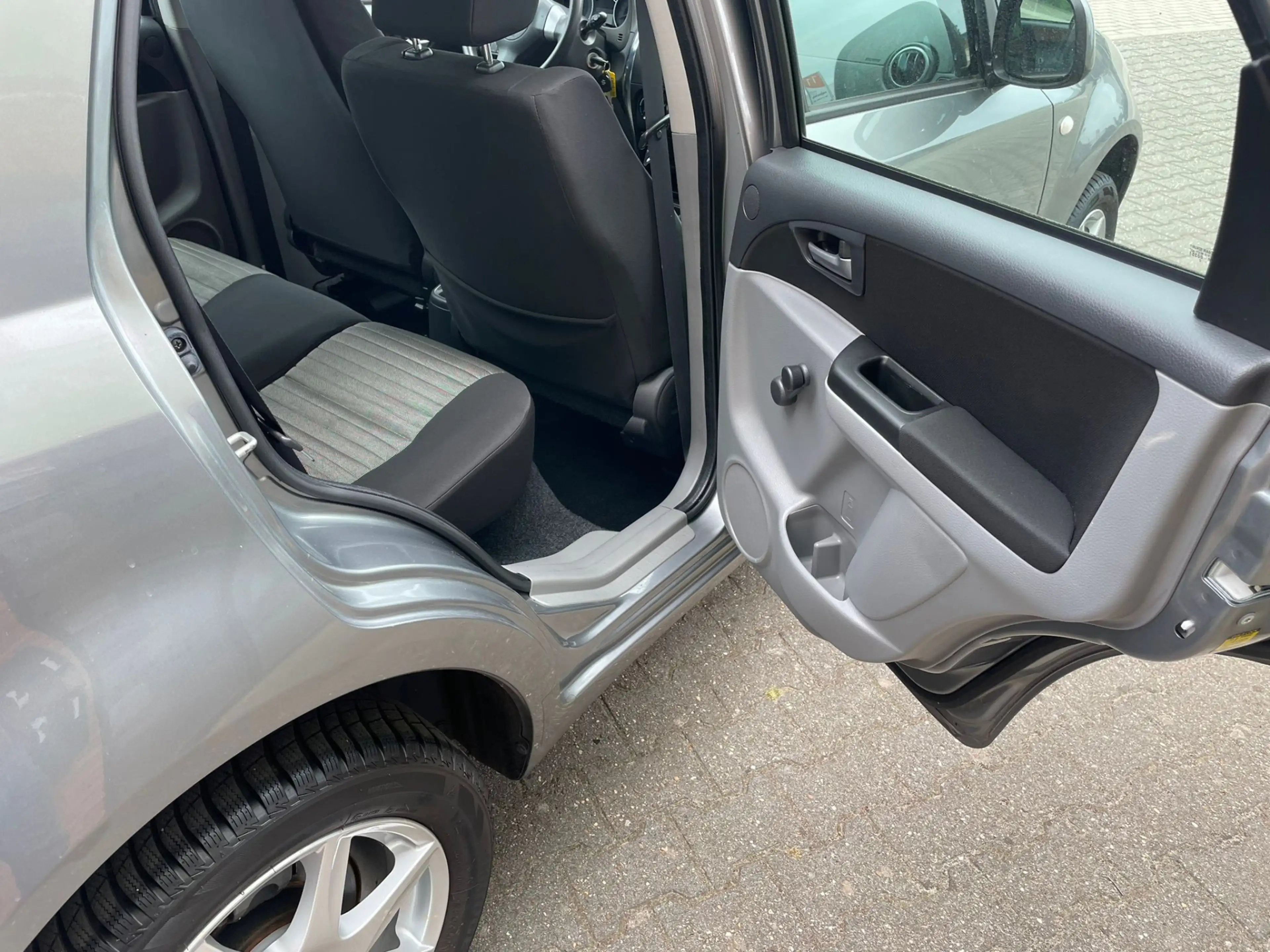 Suzuki SX4 1.6 Comfort Airco, weinig km — photo 9