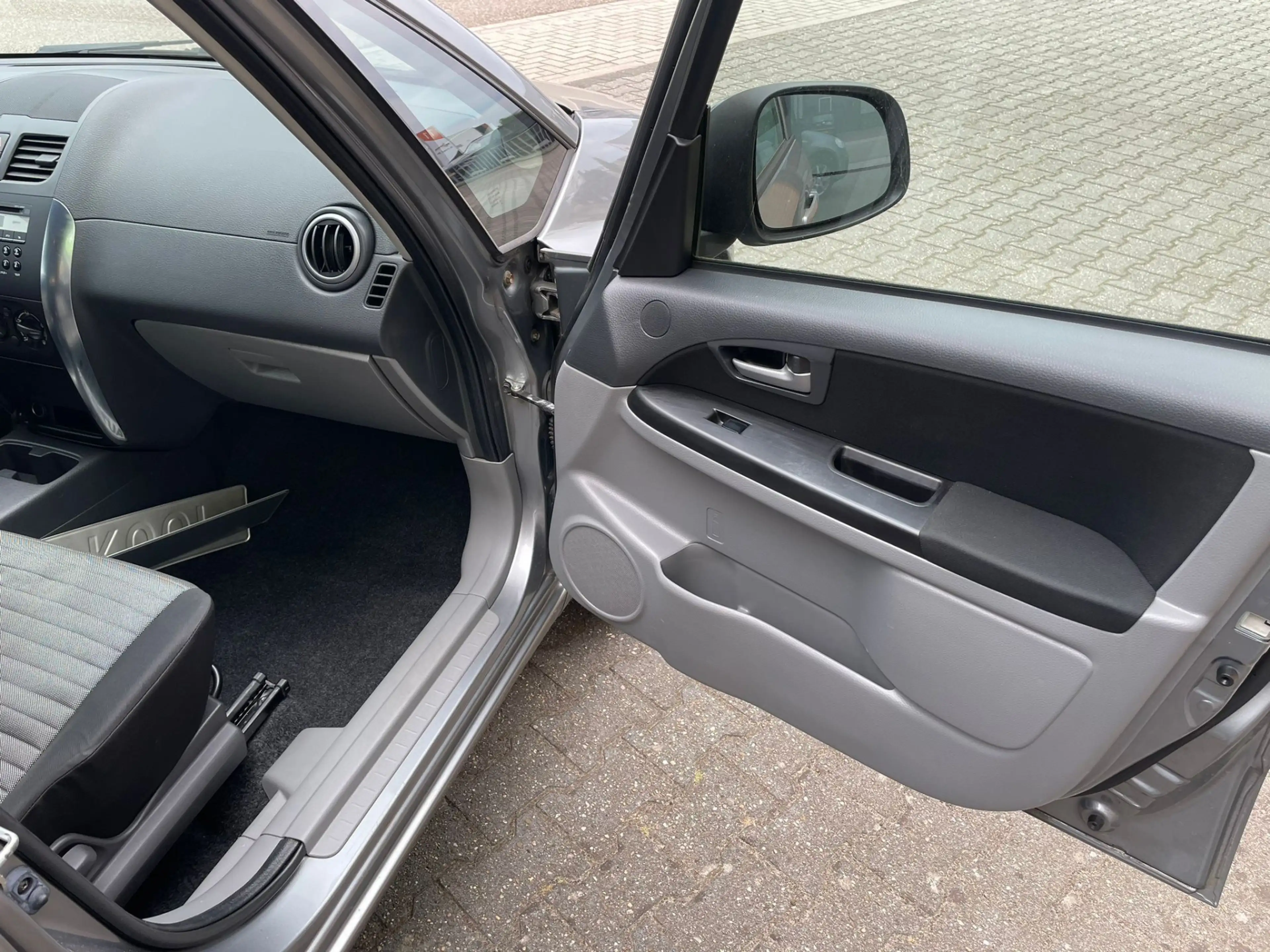 Suzuki SX4 1.6 Comfort Airco, weinig km — photo 8