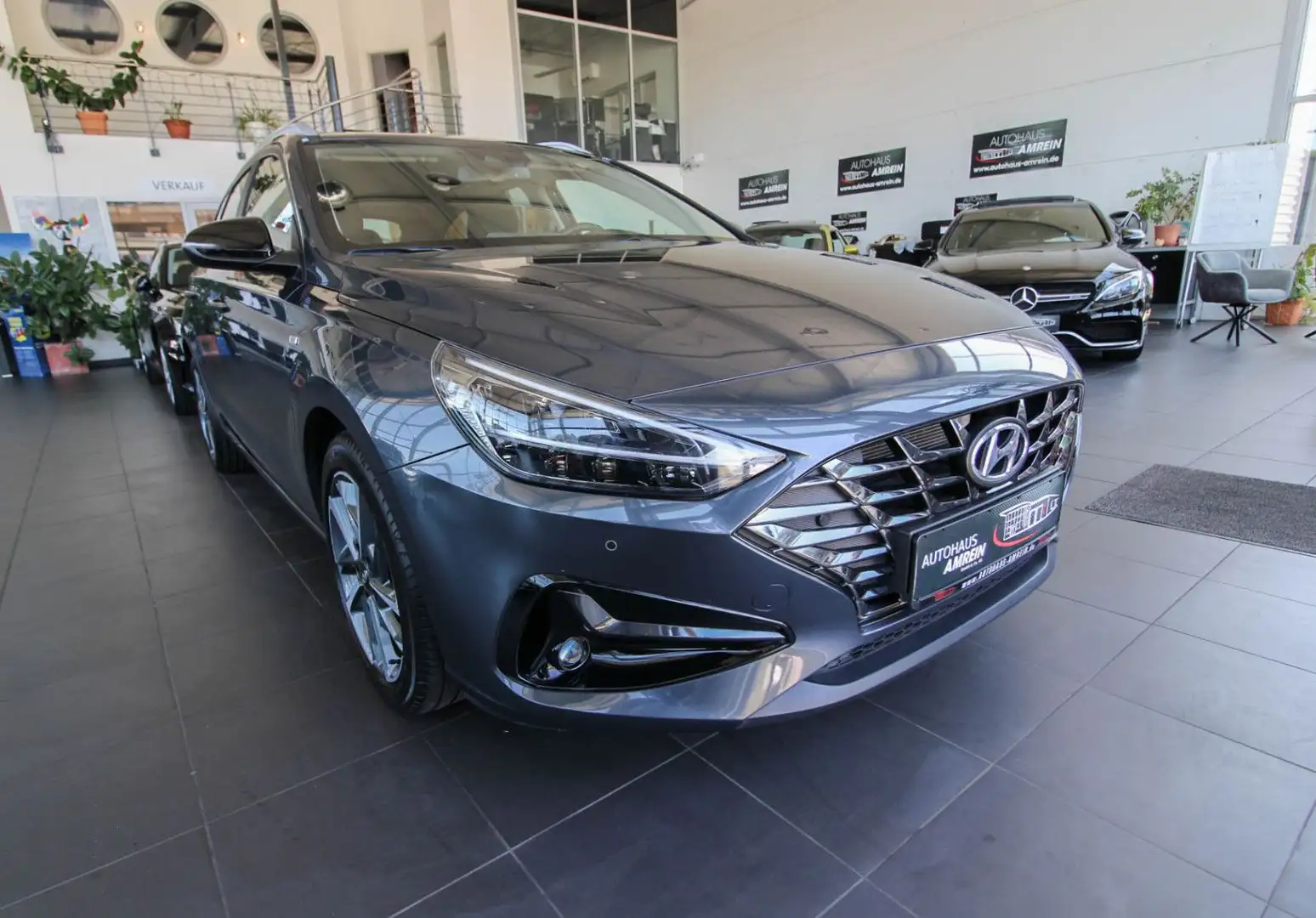 Hyundai i30 cw Edition 30+ Mild-Hybrid Kombi 1.5 T-GDI Grau - 1