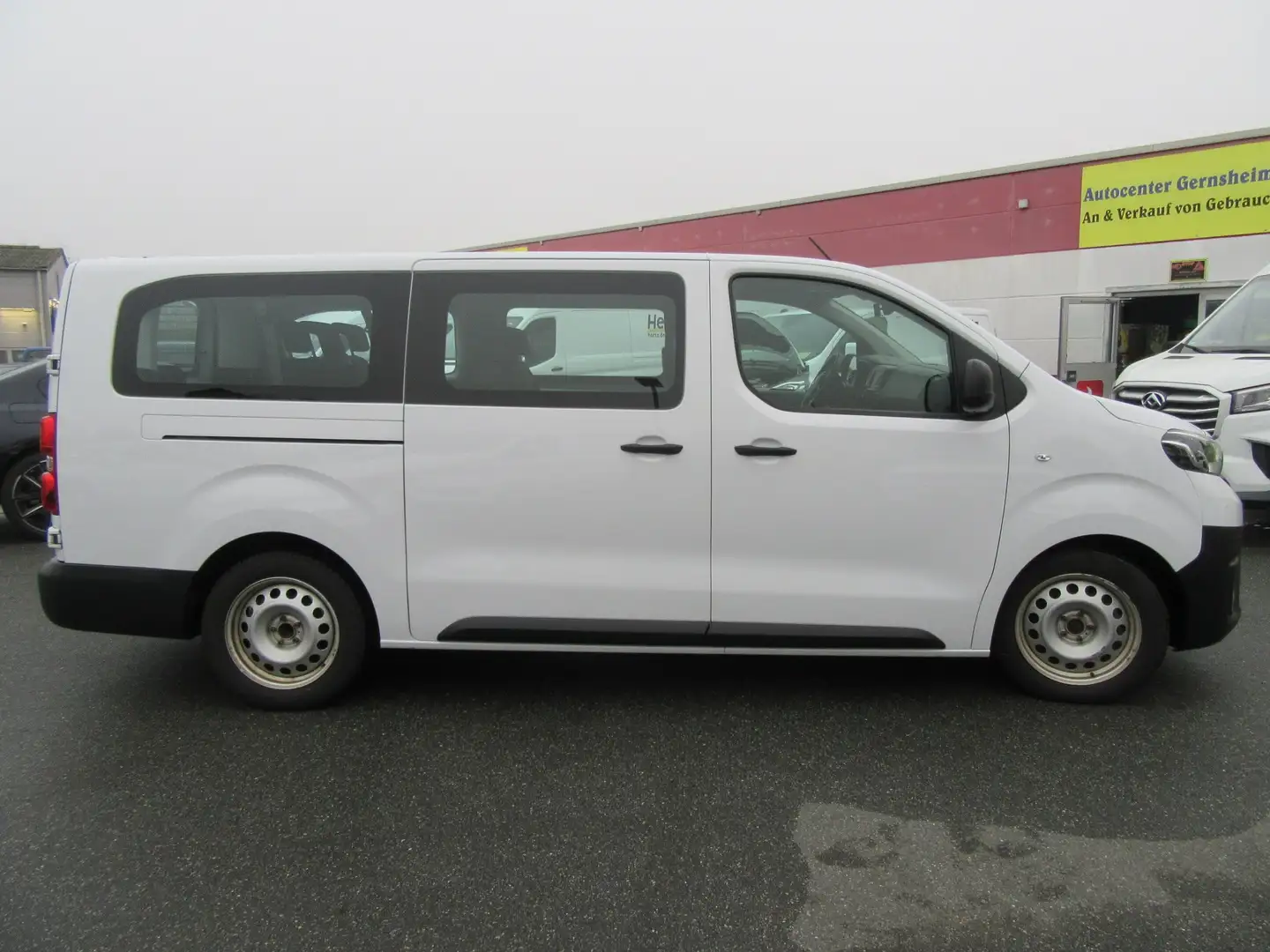Toyota Proace L2 Kombi Comfort, FINANZIERUNG MÖGLICH Weiß - 2
