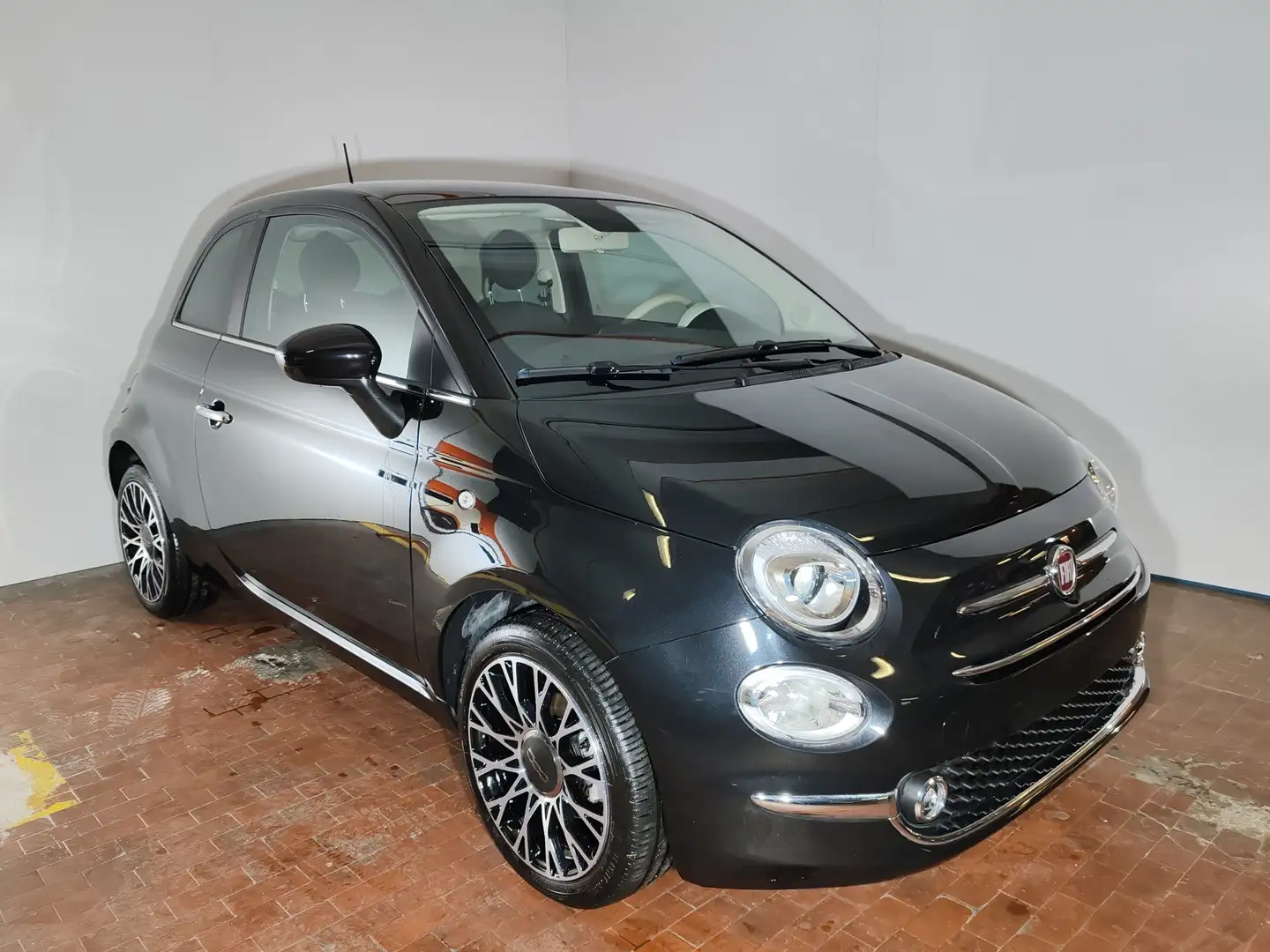Fiat 500 1.0 Hybrid 70cv Dolcevita R16+ Navi Nero - 1