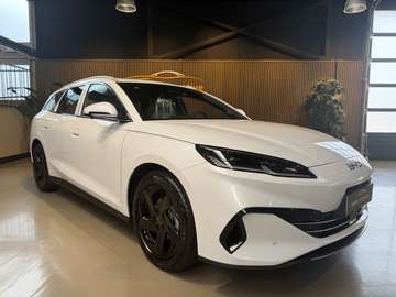 Touring 1.5 DM-i PHEV | Boost | Leder | Camera | A