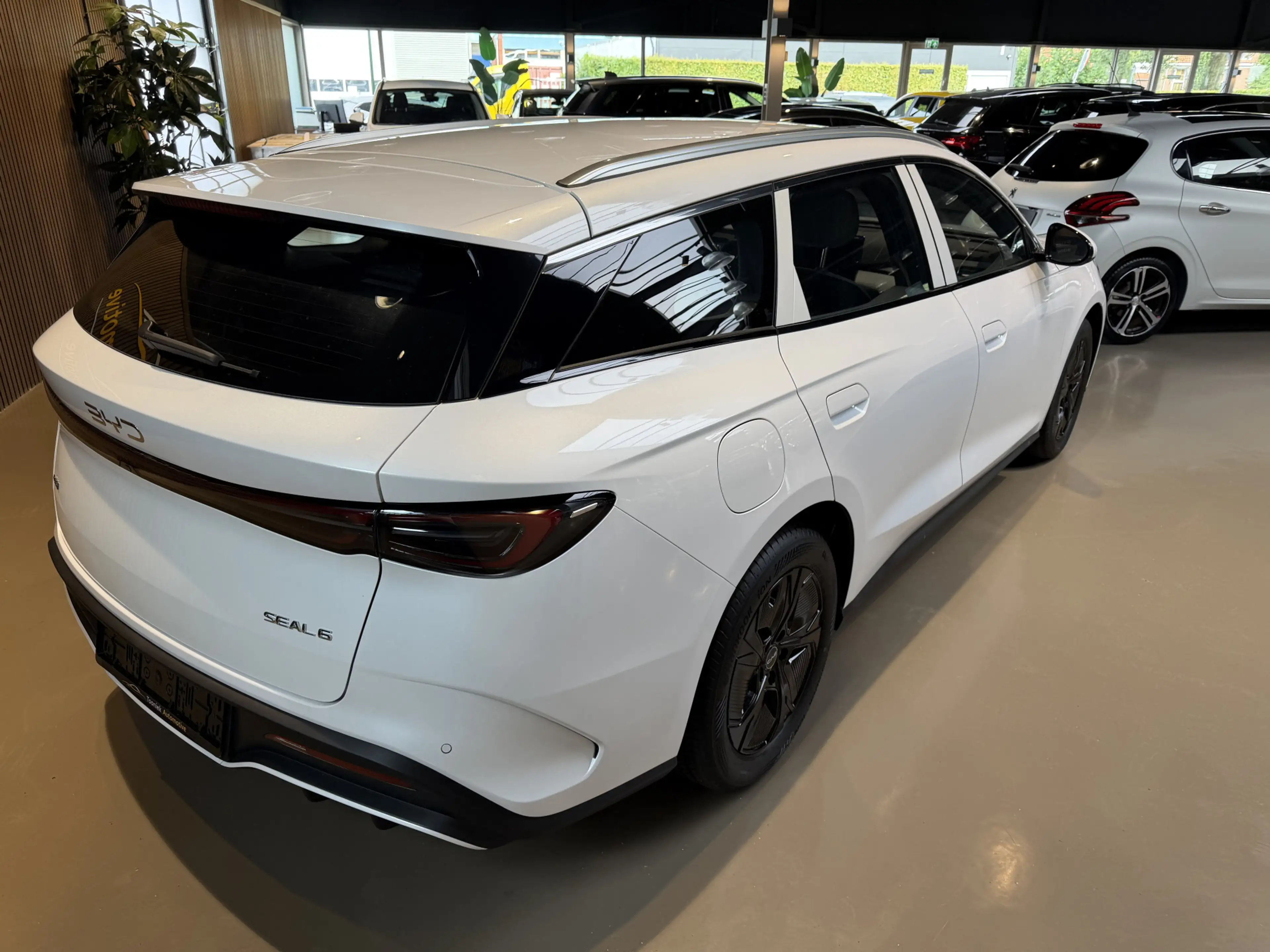 BYD Seal 6 Touring 1.5 DM-i COMFORT PHEV | Boost | Leder | Ca — photo 3