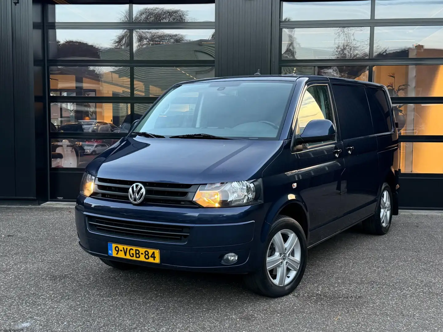 Volkswagen Transporter 2.0 TDI L1H1 Comfortline Aut. Airco Navi Cruise Du Blauw - 1