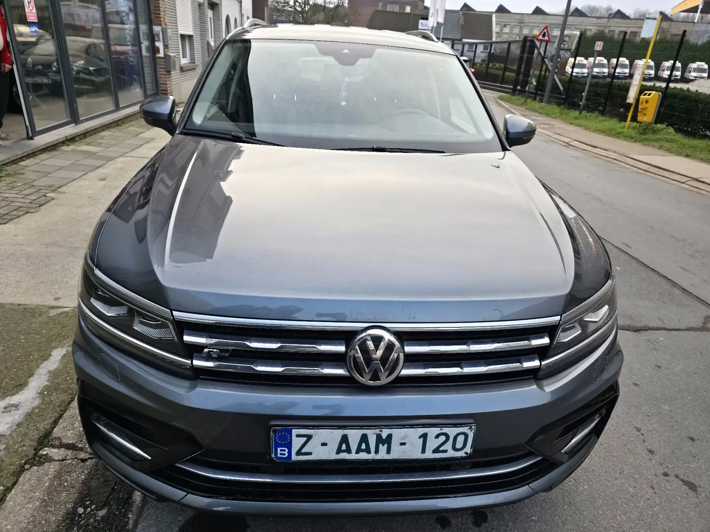 Volkswagen Tiguan Allspace 2.0 TDI SCR 4Motion DSG Comfortline Gris - 1