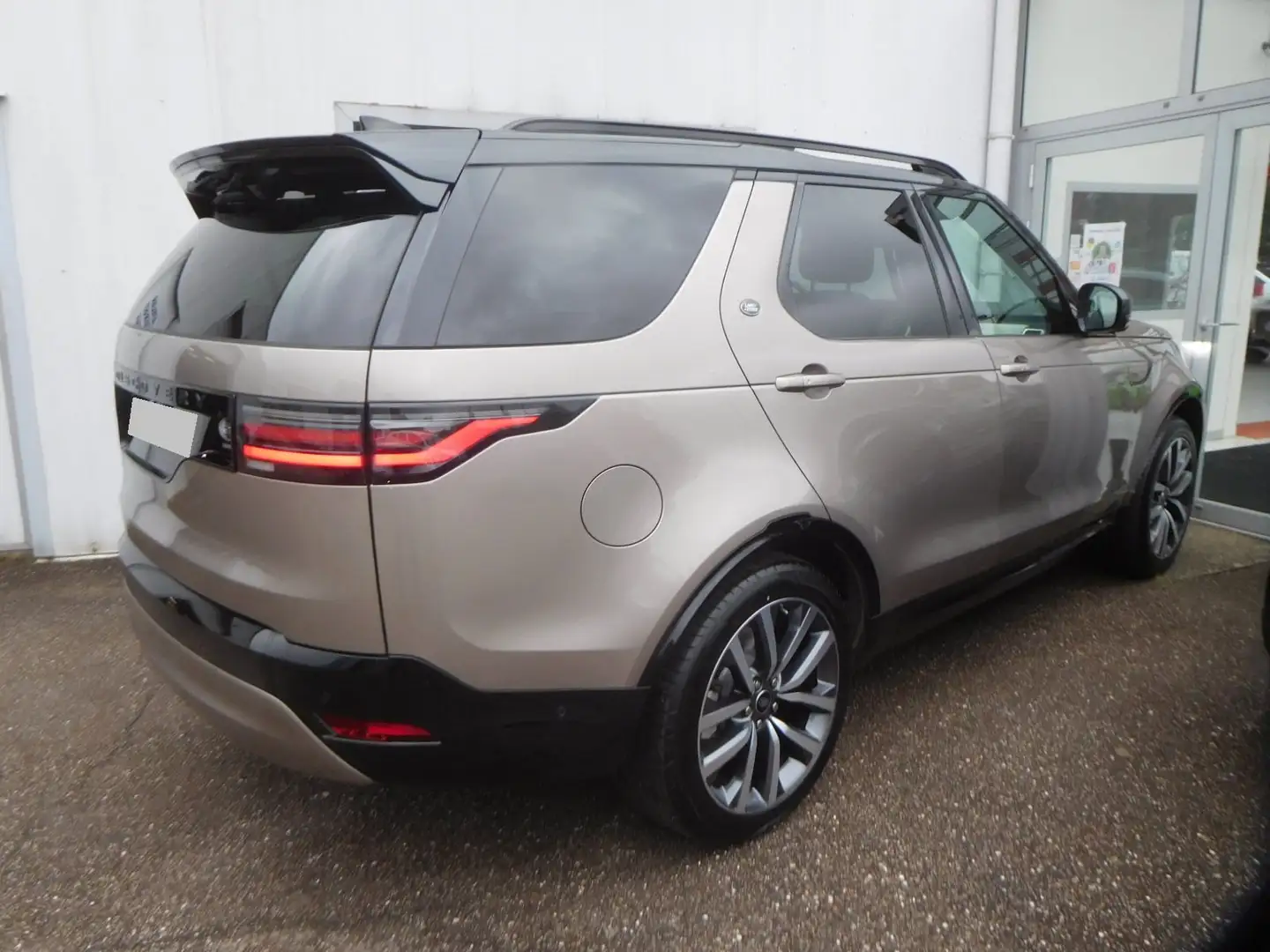 Land Rover Discovery Discovery Mark III Sd6 3.0 306 ch HSE Luxury Béžová - 2