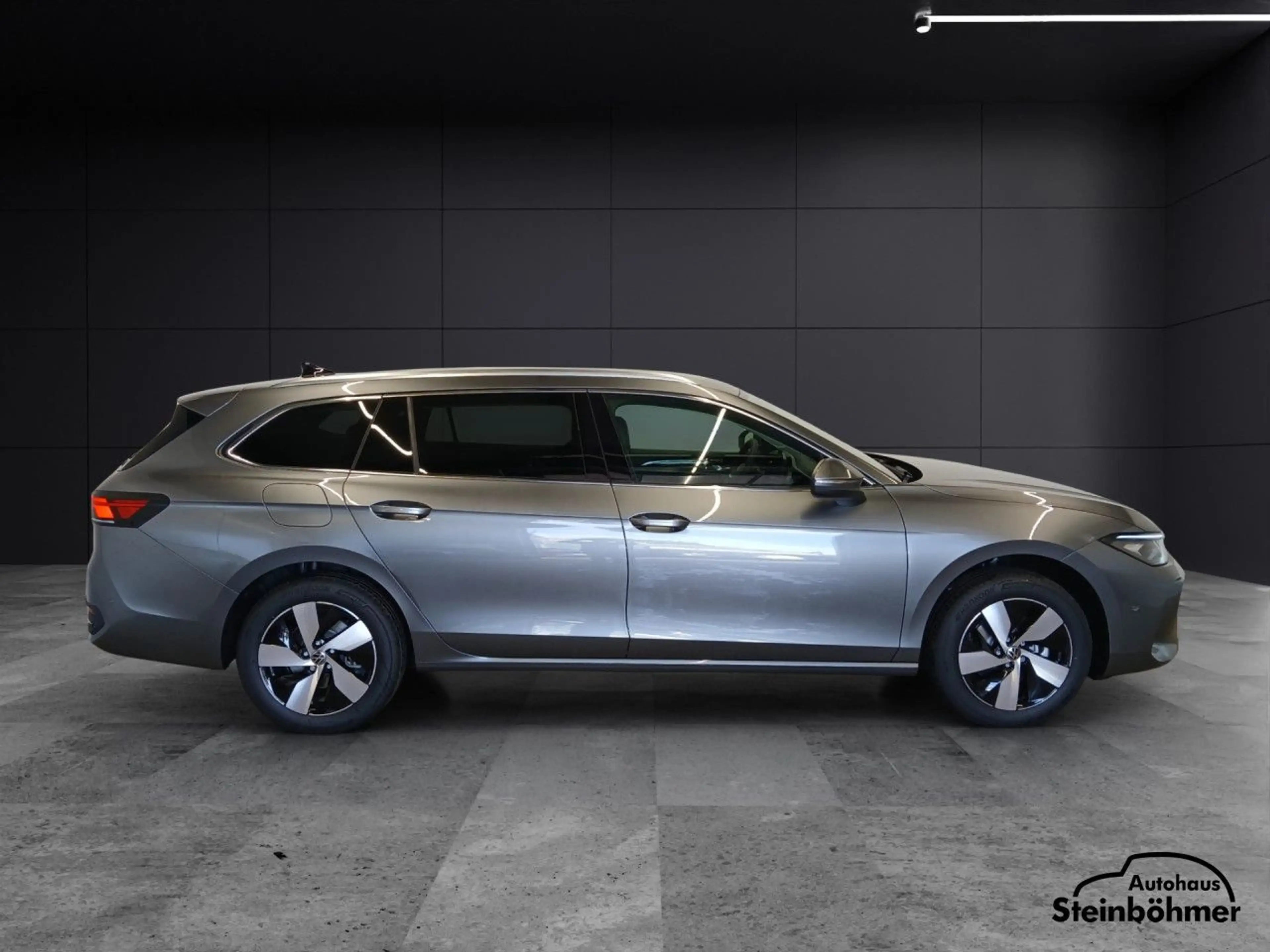 Volkswagen Passat Variant Passat Business 1.5eTSI Navi LED AHK RearView SHZ — photo 6