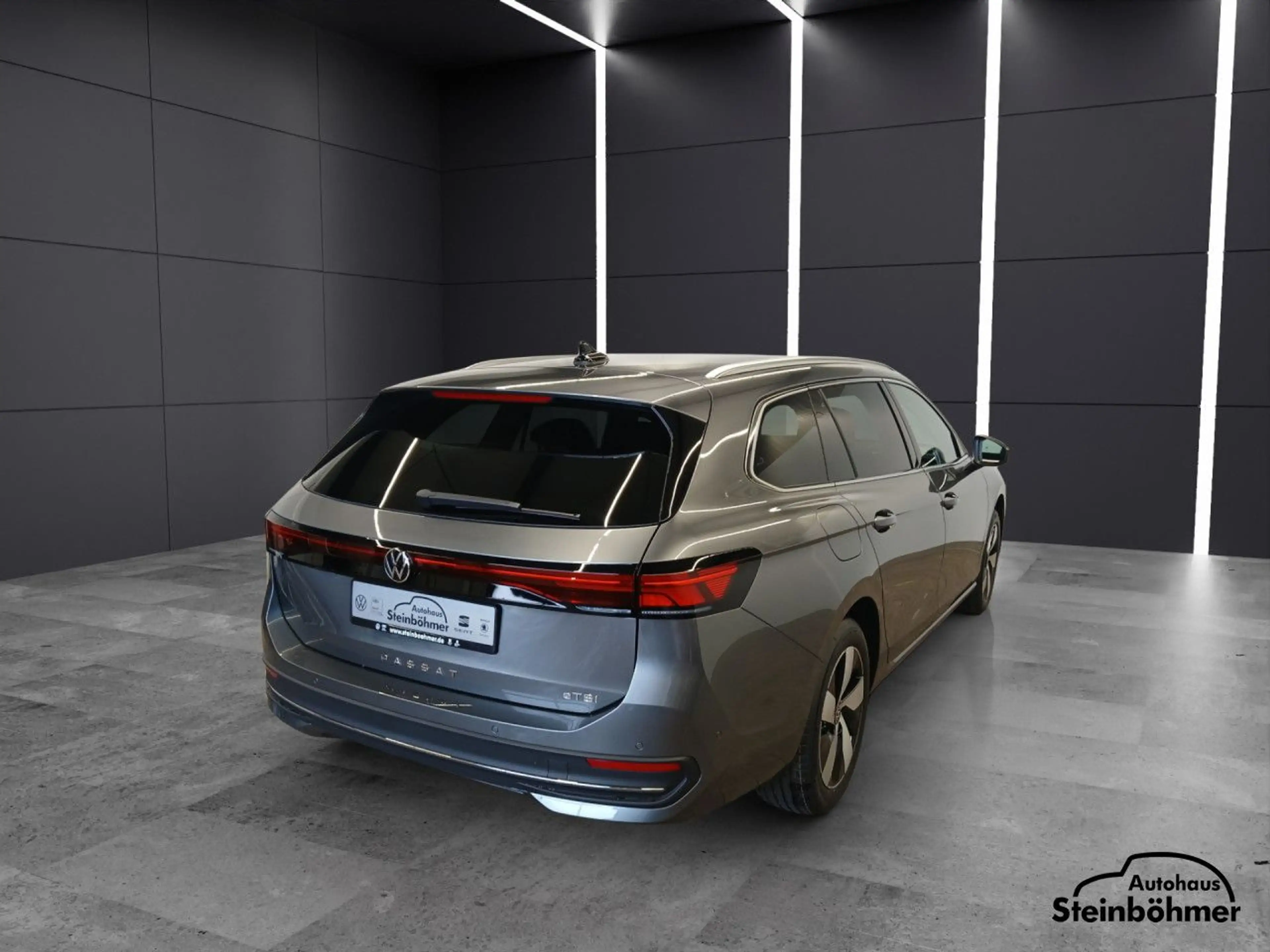 Volkswagen Passat Variant Passat Business 1.5eTSI Navi LED AHK RearView SHZ — photo 5