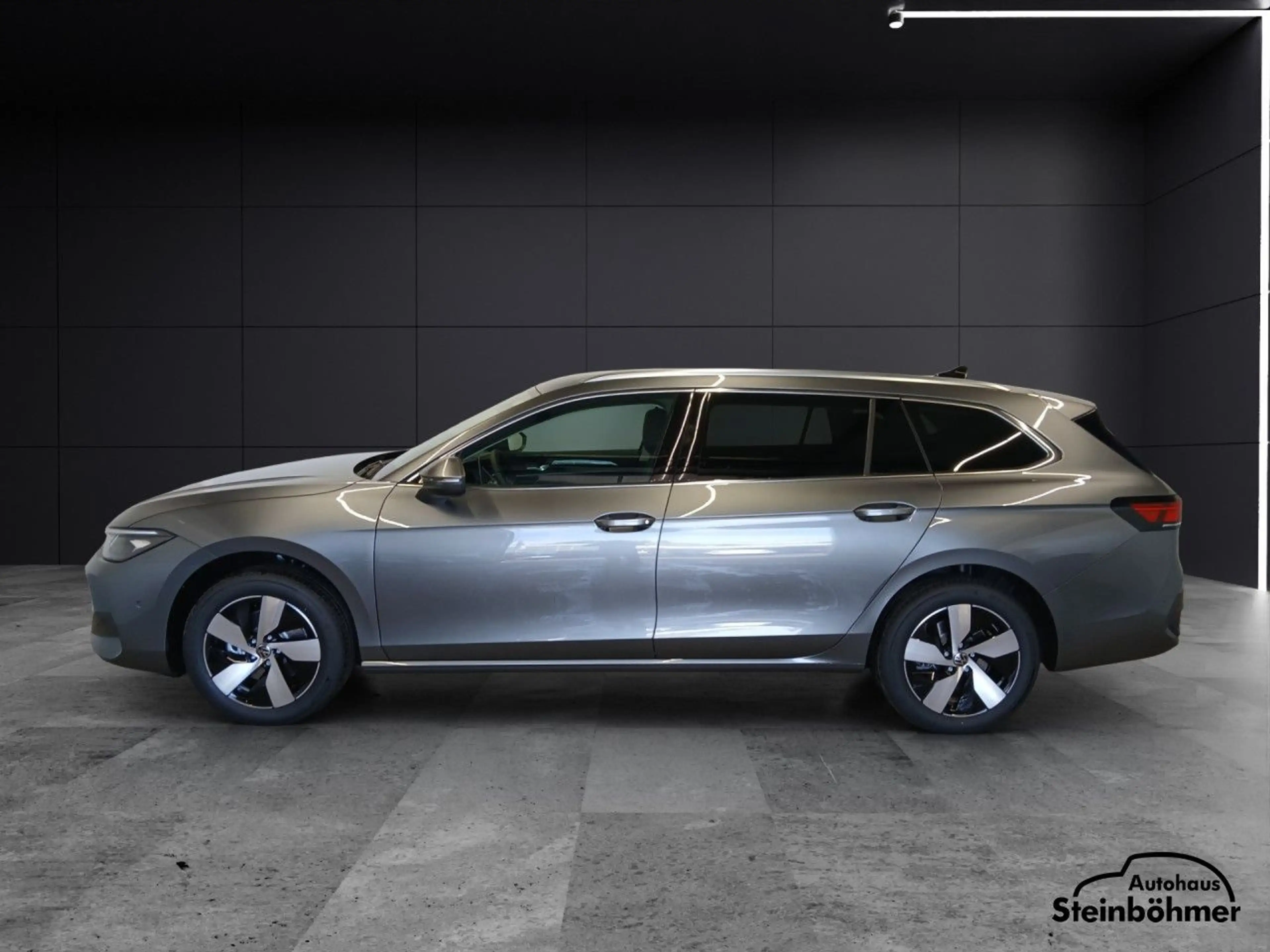Volkswagen Passat Variant Passat Business 1.5eTSI Navi LED AHK RearView SHZ — photo 3