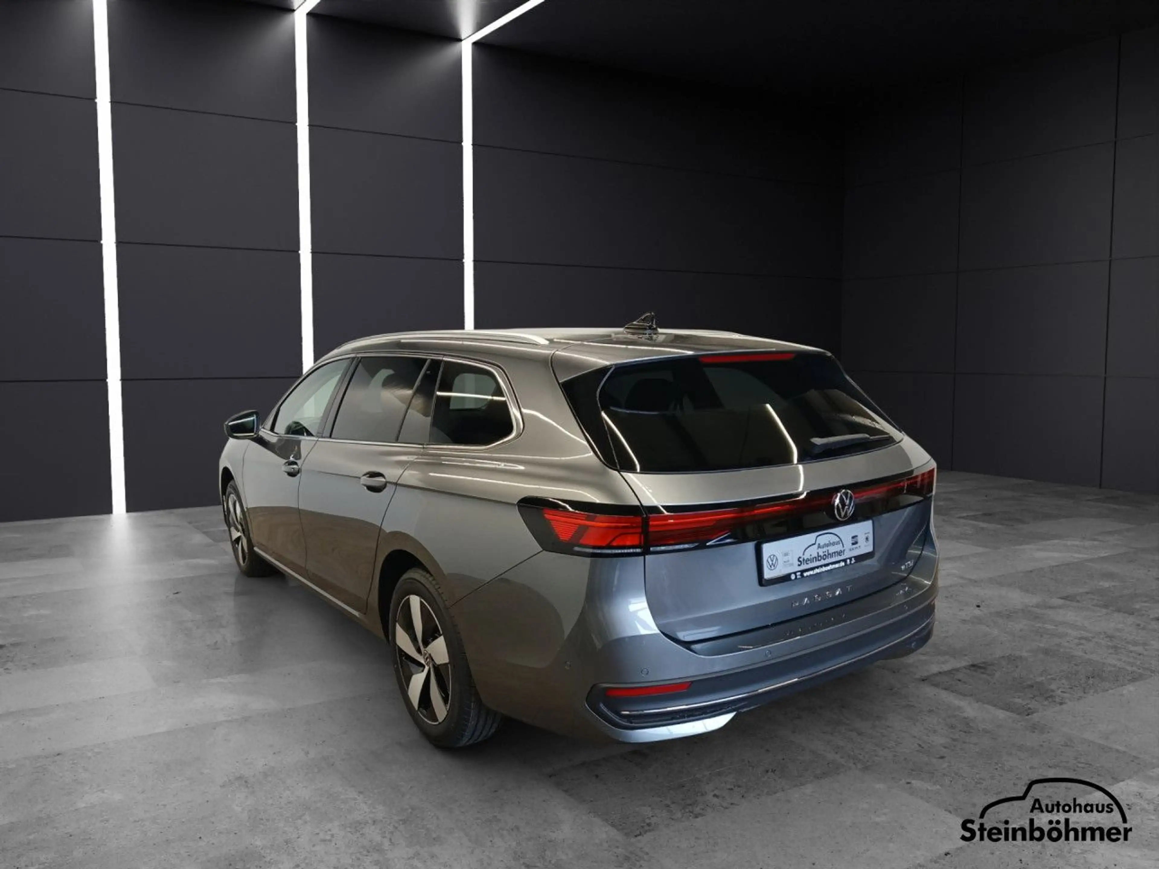 Volkswagen Passat Variant Passat Business 1.5eTSI Navi LED AHK RearView SHZ — photo 4