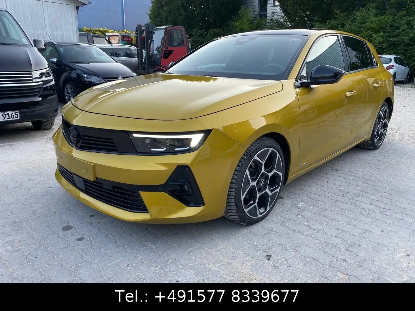 Opel Astra L Lim. 5-trg. Ultimate Geel - 1