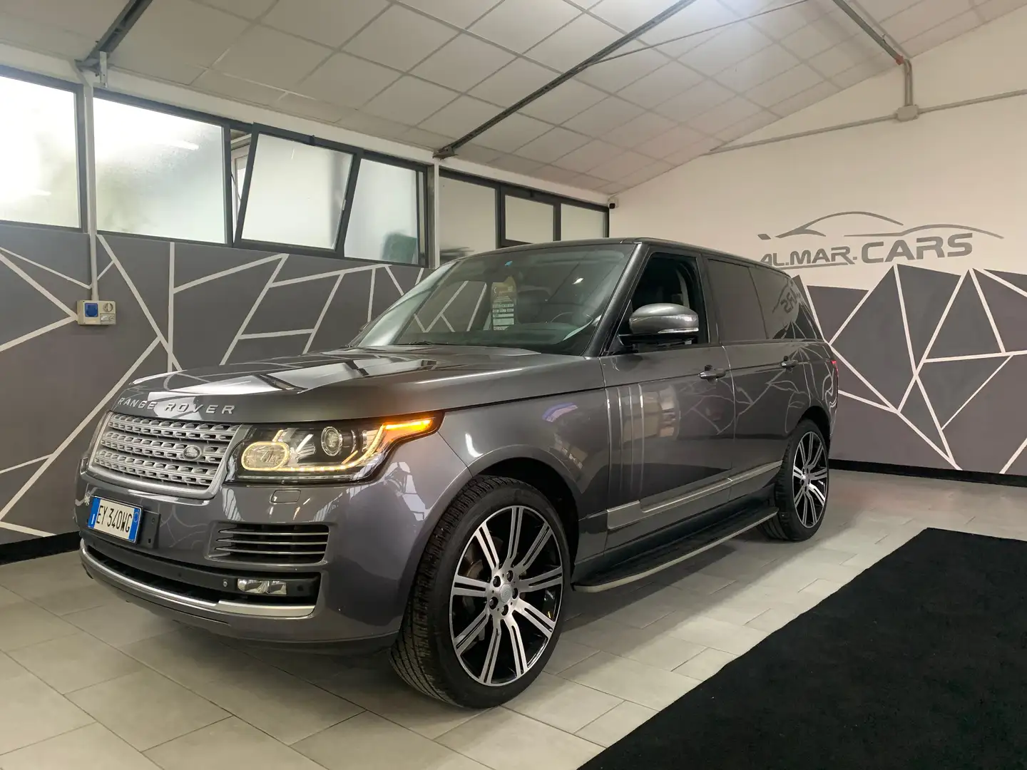 Land Rover Range Rover Range Rover 3.0 tdV6 Vogue auto Grigio - 1