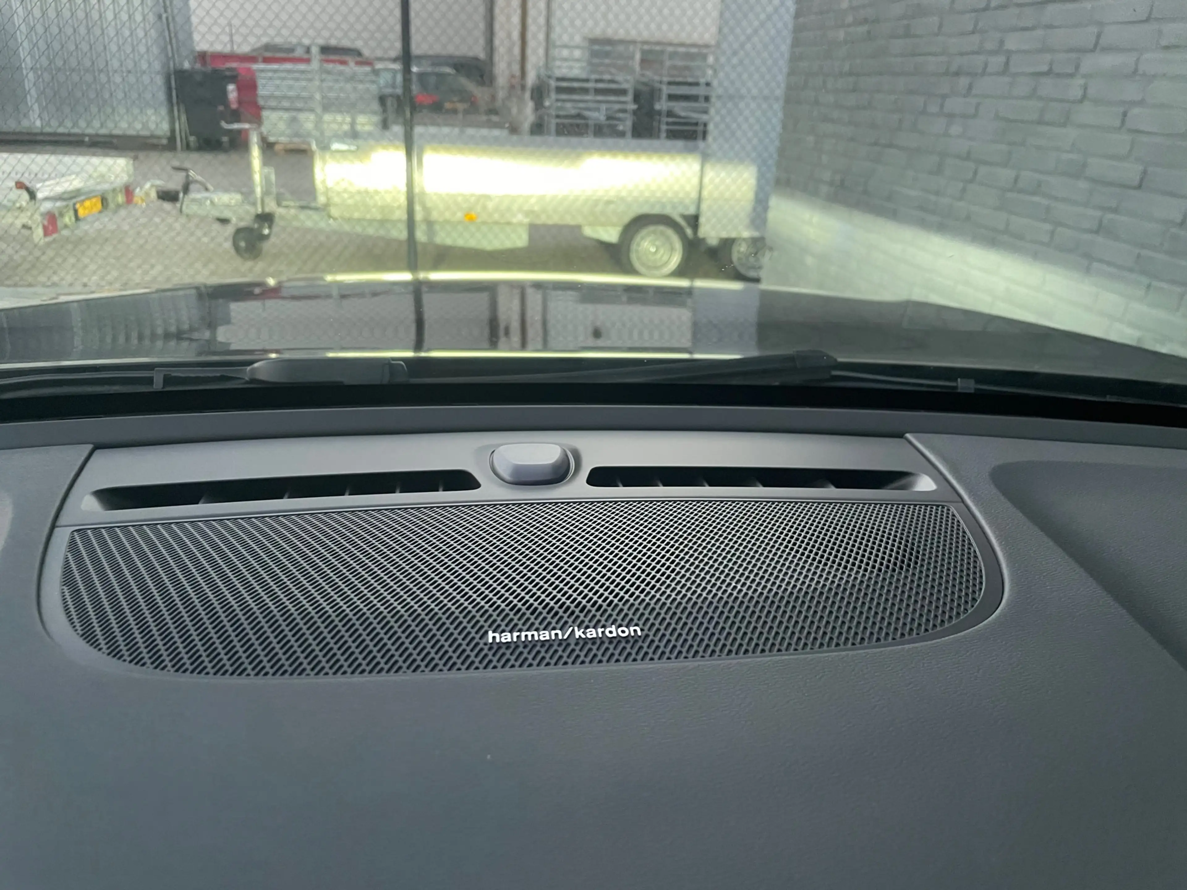 Volvo XC40 2.0 B3 dark black edition 360° camera stoel + stuu — photo 46