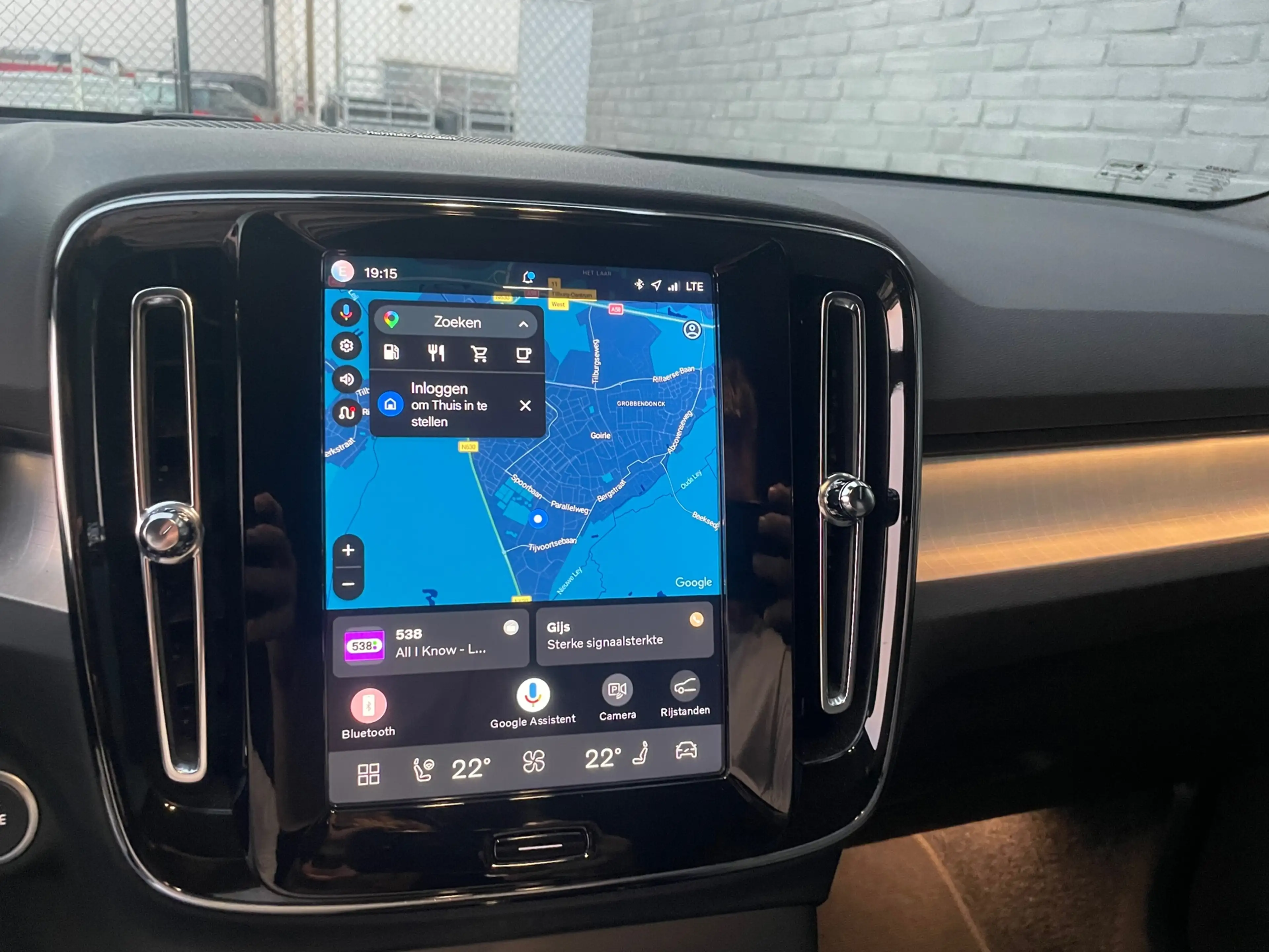 Volvo XC40 2.0 B3 dark black edition 360° camera stoel + stuu — photo 26