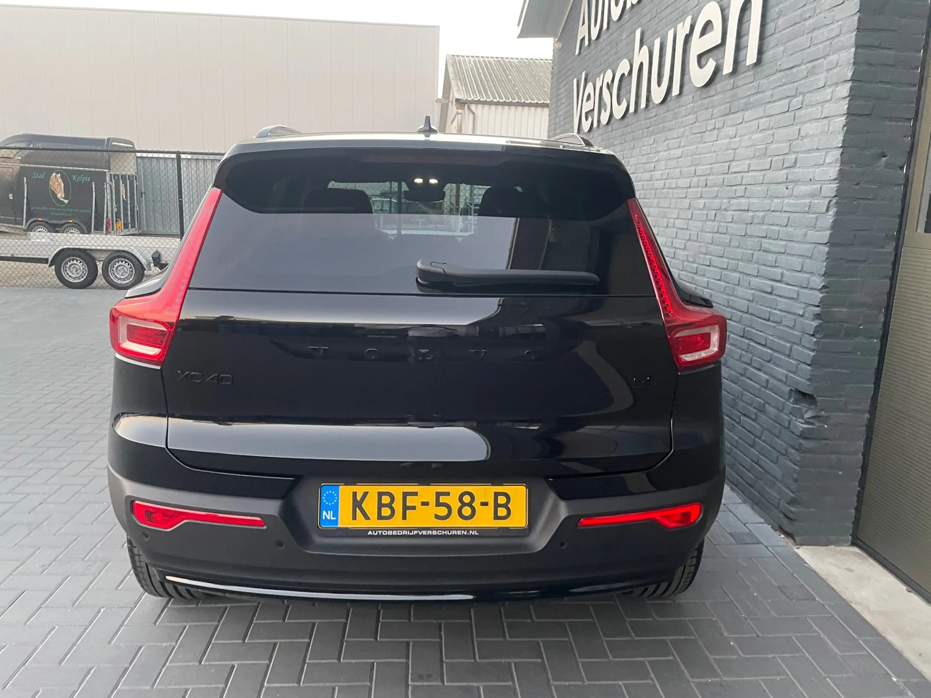 Volvo XC40 2.0 B3 dark black edition 360° camera stoel + stuu — photo 8