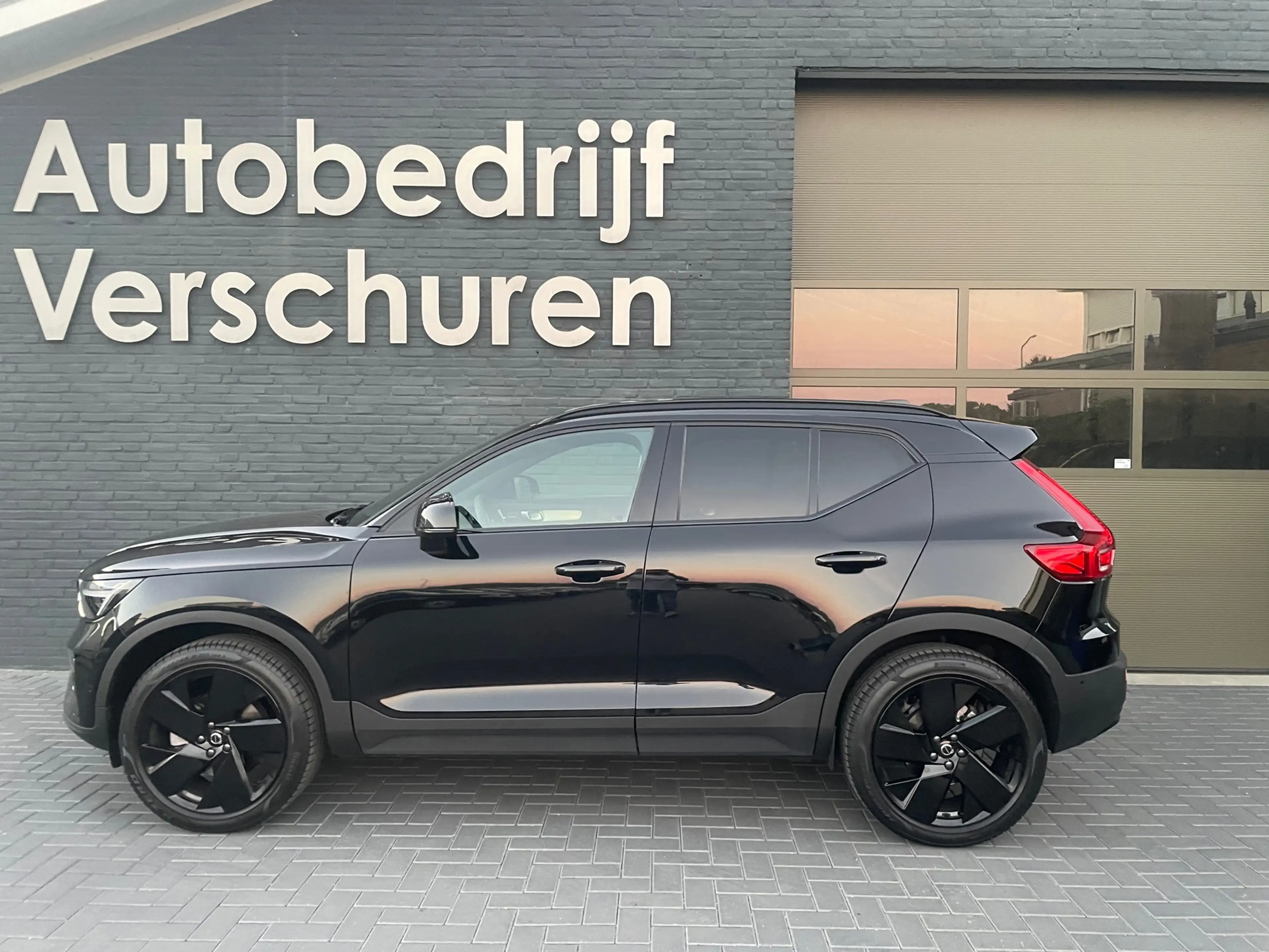 Volvo XC40 2.0 B3 dark black edition 360° camera stoel + stuu — photo 6