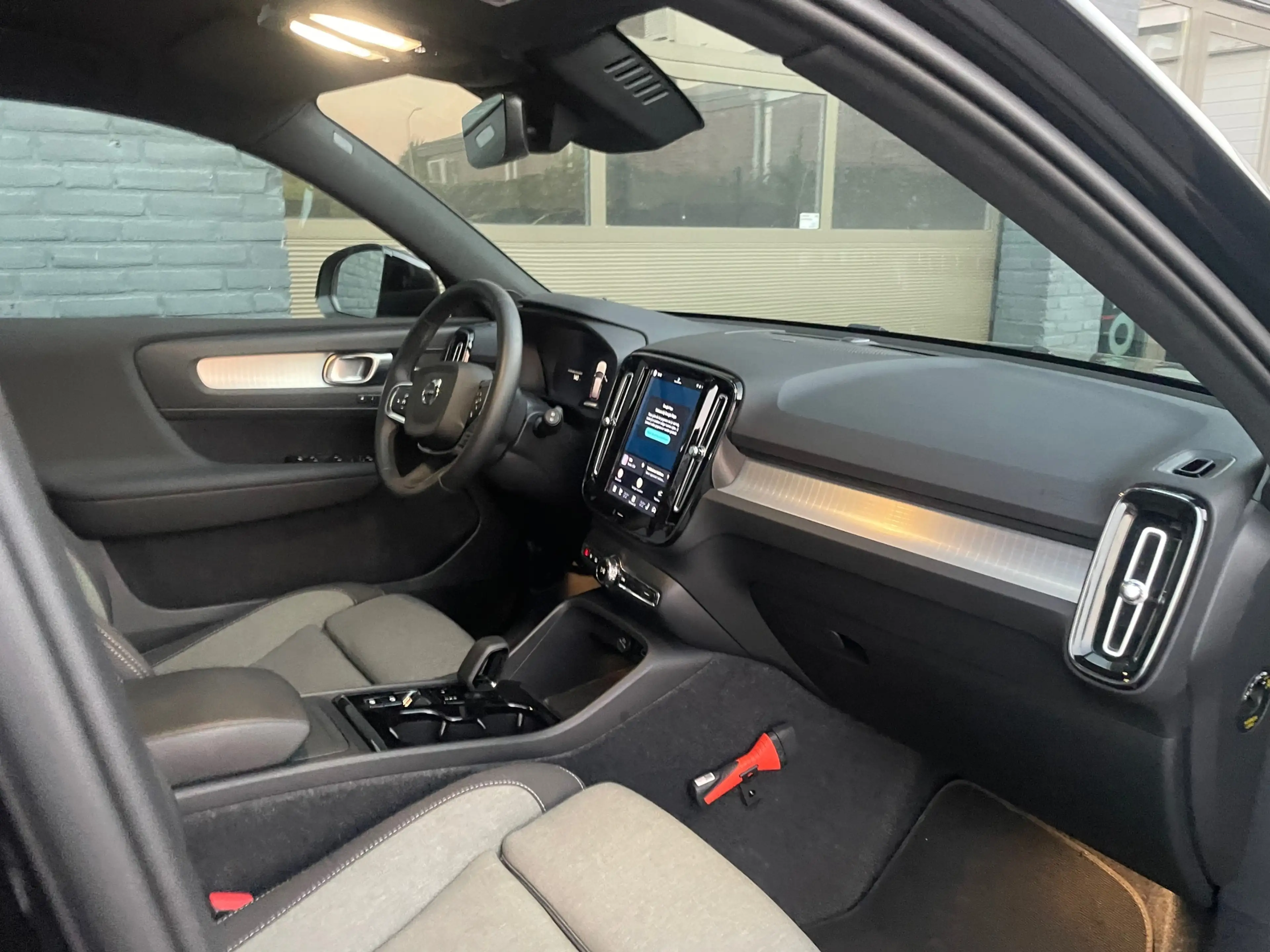 Volvo XC40 2.0 B3 dark black edition 360° camera stoel + stuu — photo 13