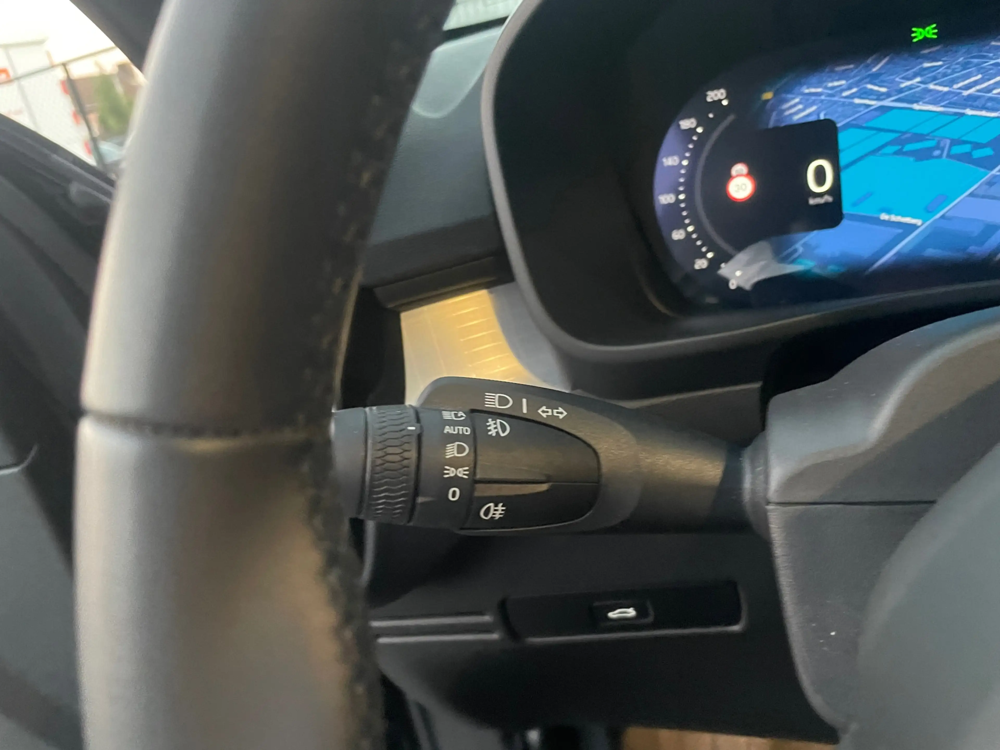 Volvo XC40 2.0 B3 dark black edition 360° camera stoel + stuu — photo 43