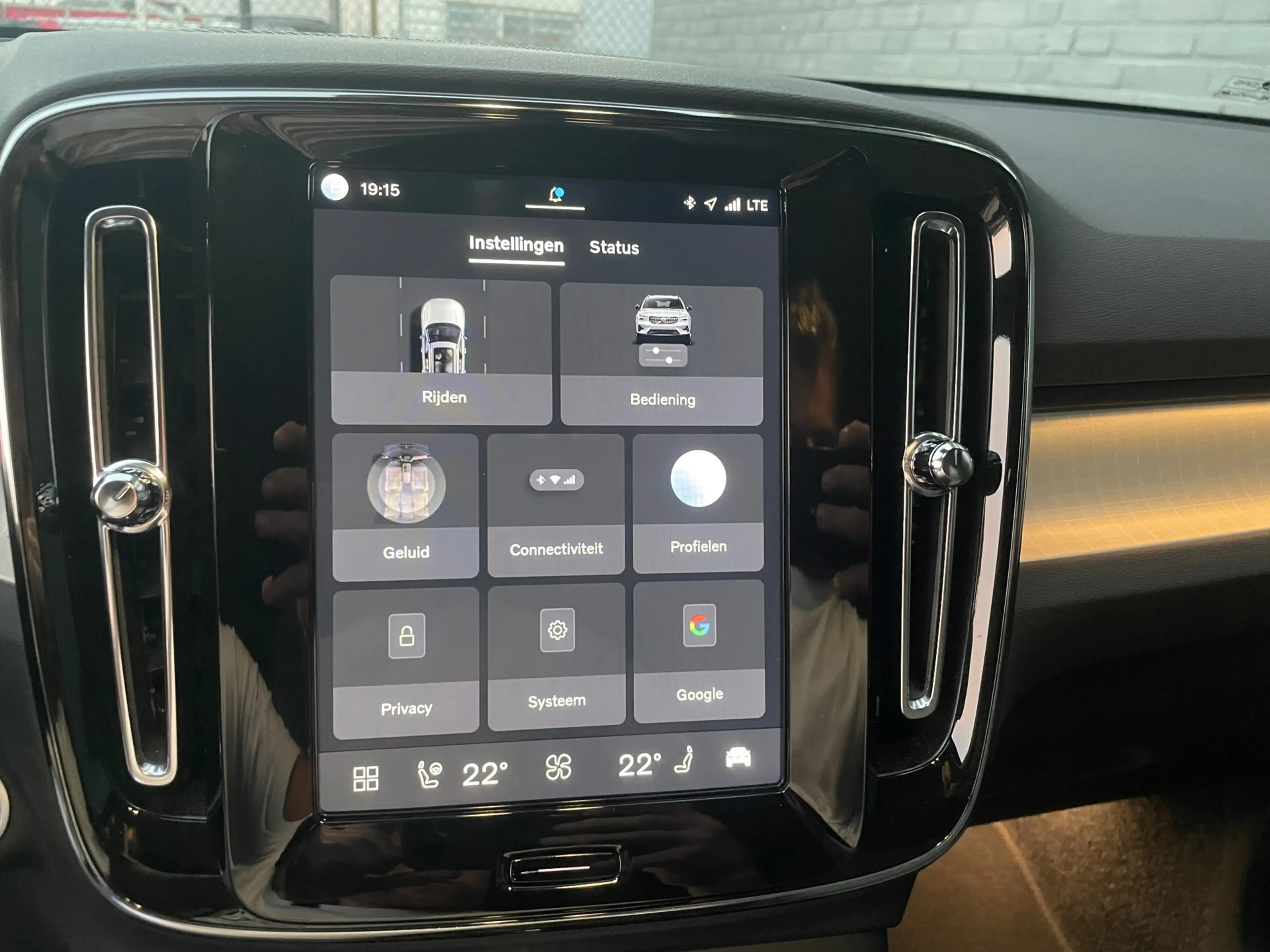 Volvo XC40 2.0 B3 dark black edition 360° camera stoel + stuu — photo 33