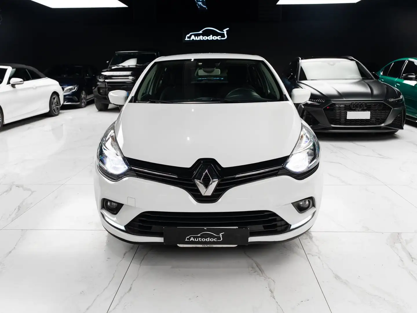 Renault Clio IV 2018 1.2 16v Duel 75cv Weiß - 2