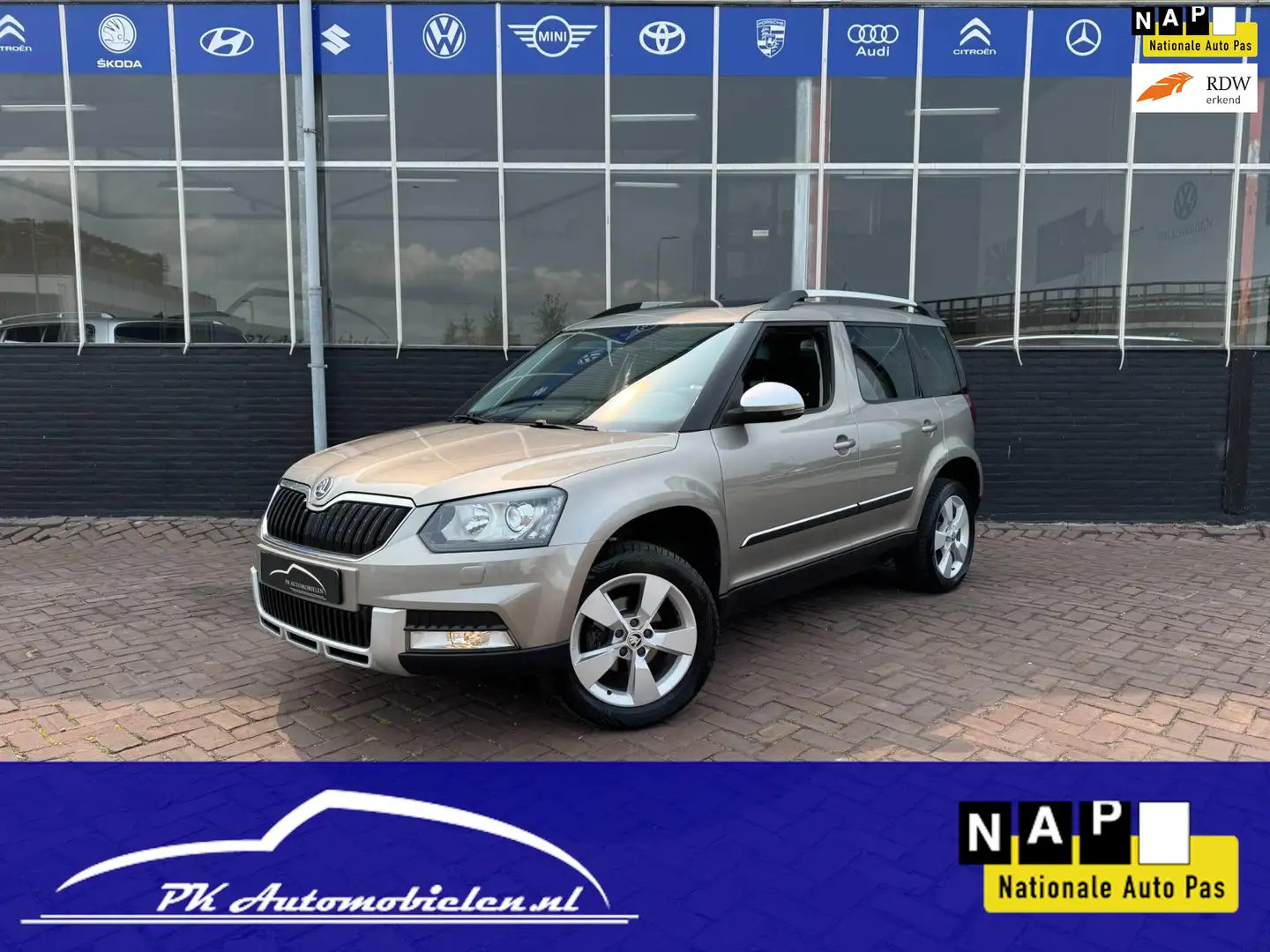 Skoda Yeti Outdoor 1.4 TSI Outdoor Elegance ** PANORAMADAK** Gris - 1