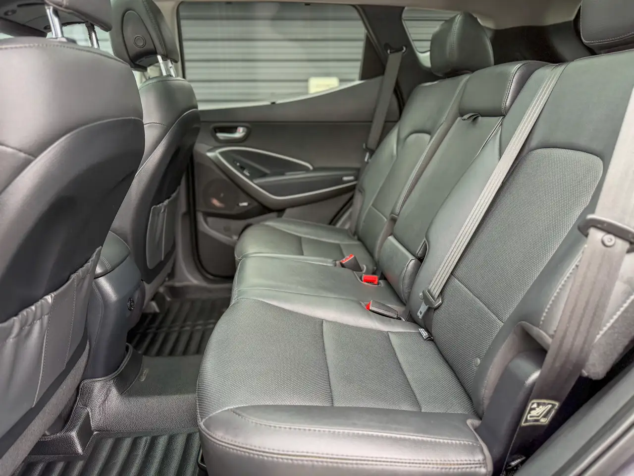 Hyundai SANTA FE photo Hyundai SANTA FE