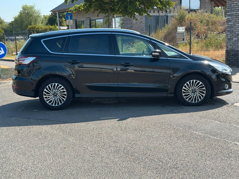 Ford S-Max S-MAX Titanium *Autom.*7-Sitz*Navi*RFK* — photo 6