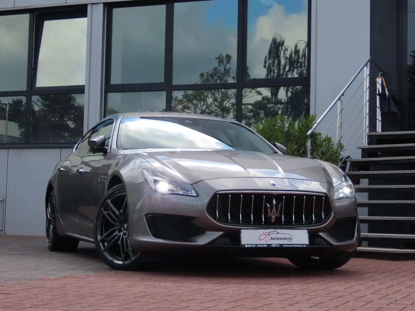 Maserati Quattroporte 3.0 V6 S GranSport  Q4    25.541 km Gris - 1