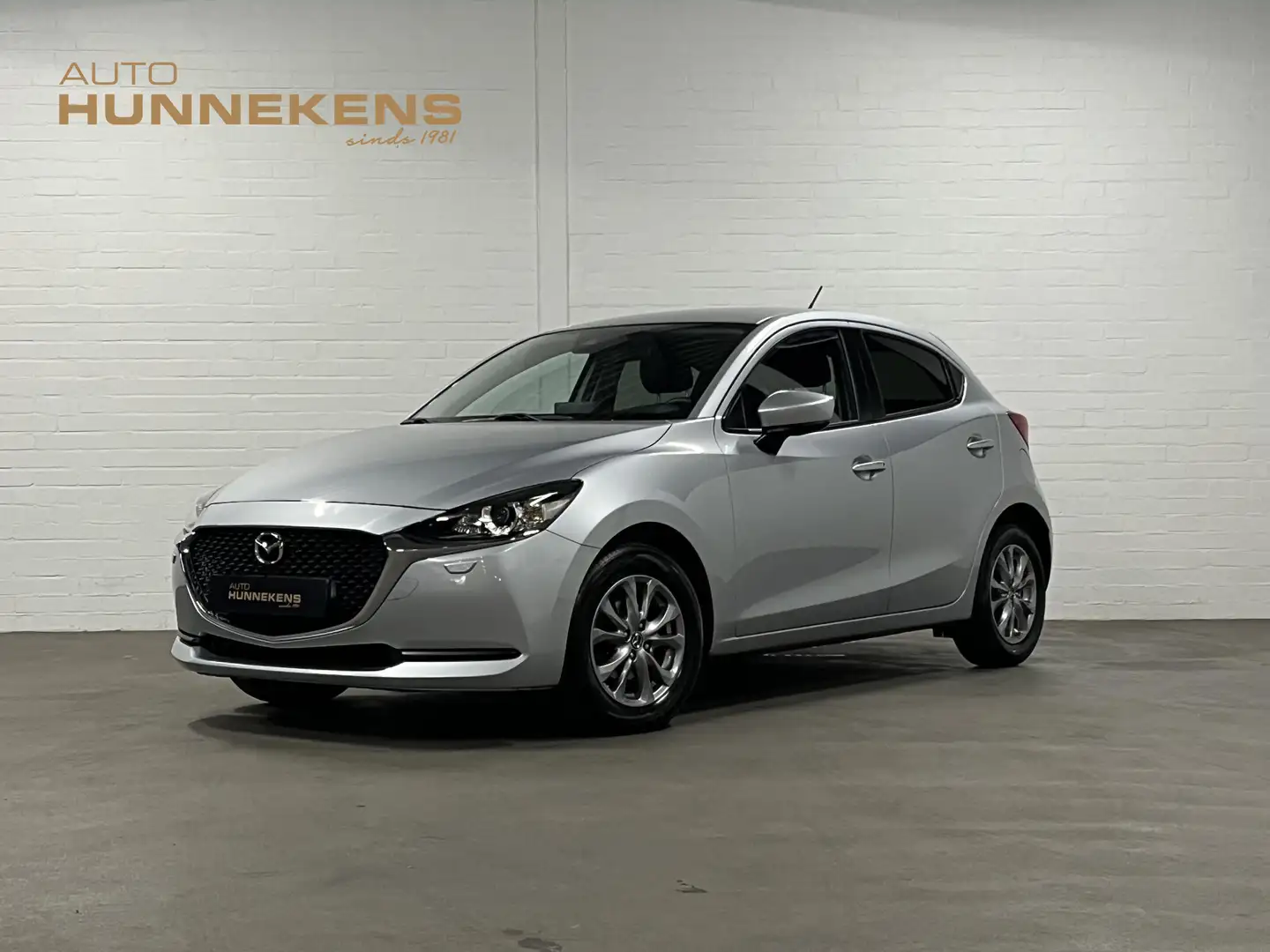 Mazda 2 1.5 SkyActiv-G 90 Automaat | Carplay | Stoelverwar Grijs - 1