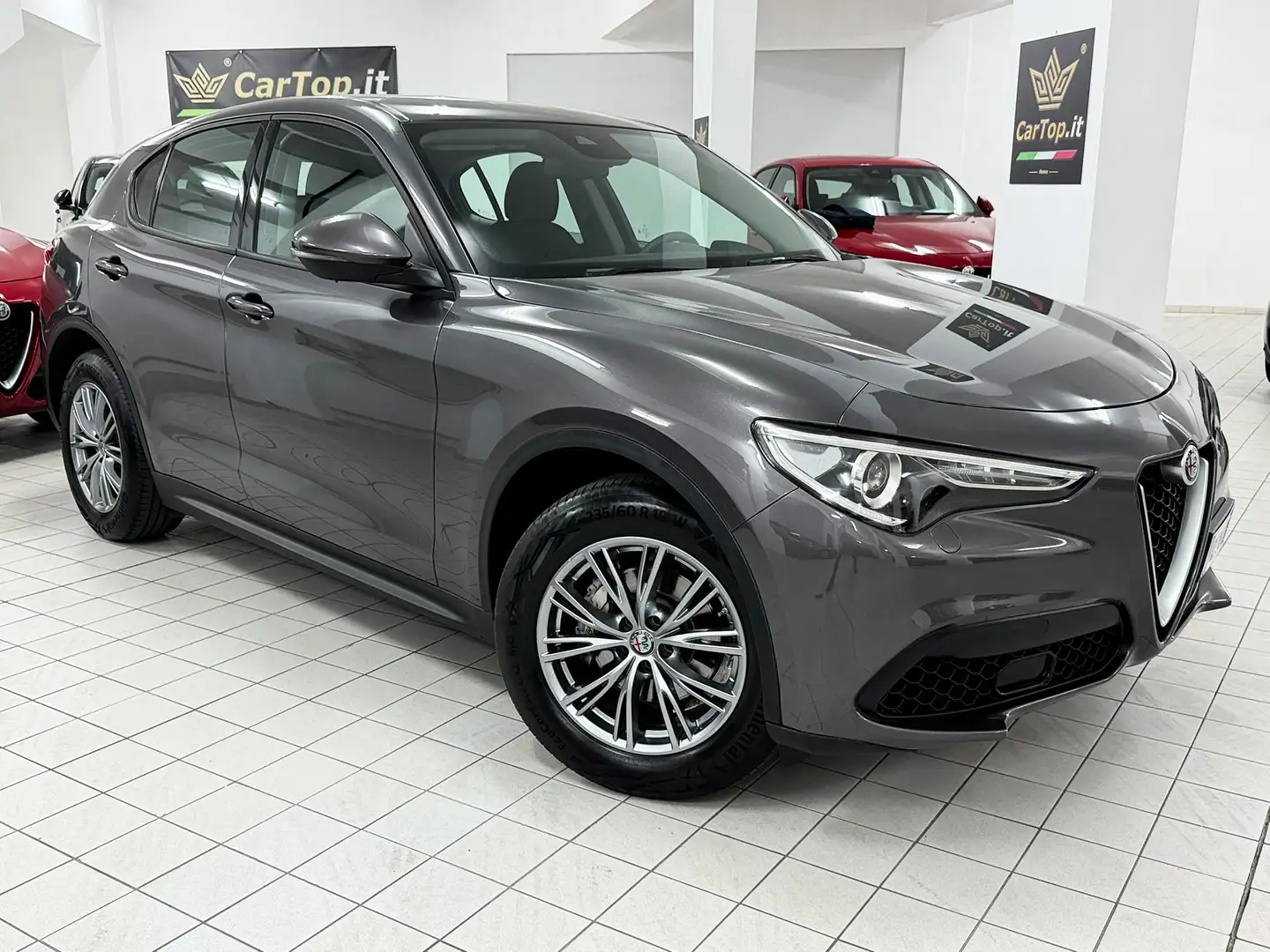 Alfa Romeo Stelvio 2.2 TD 190 CV BUSINESS Q4 DISTRIBUZIONE ESEGUITA Grigio - 2