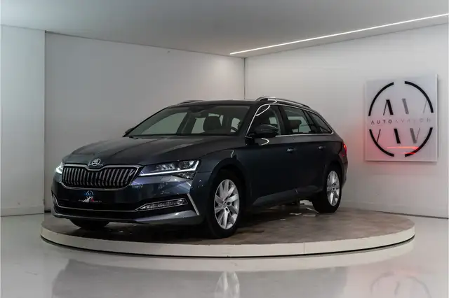 Skoda Superb Combi 1.4 TSI iV Business Edition Plus 218PK | Cry