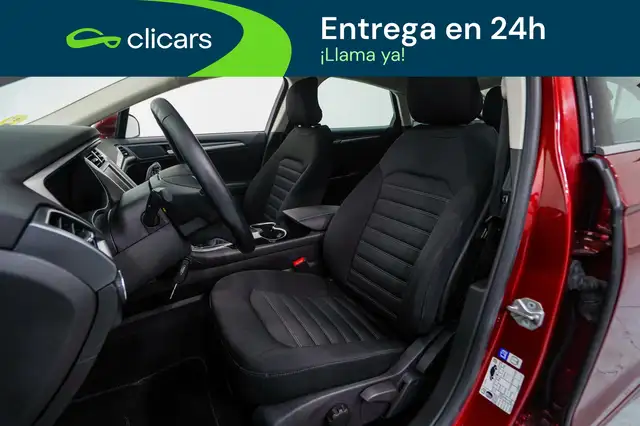 Ford Mondeo view 14
