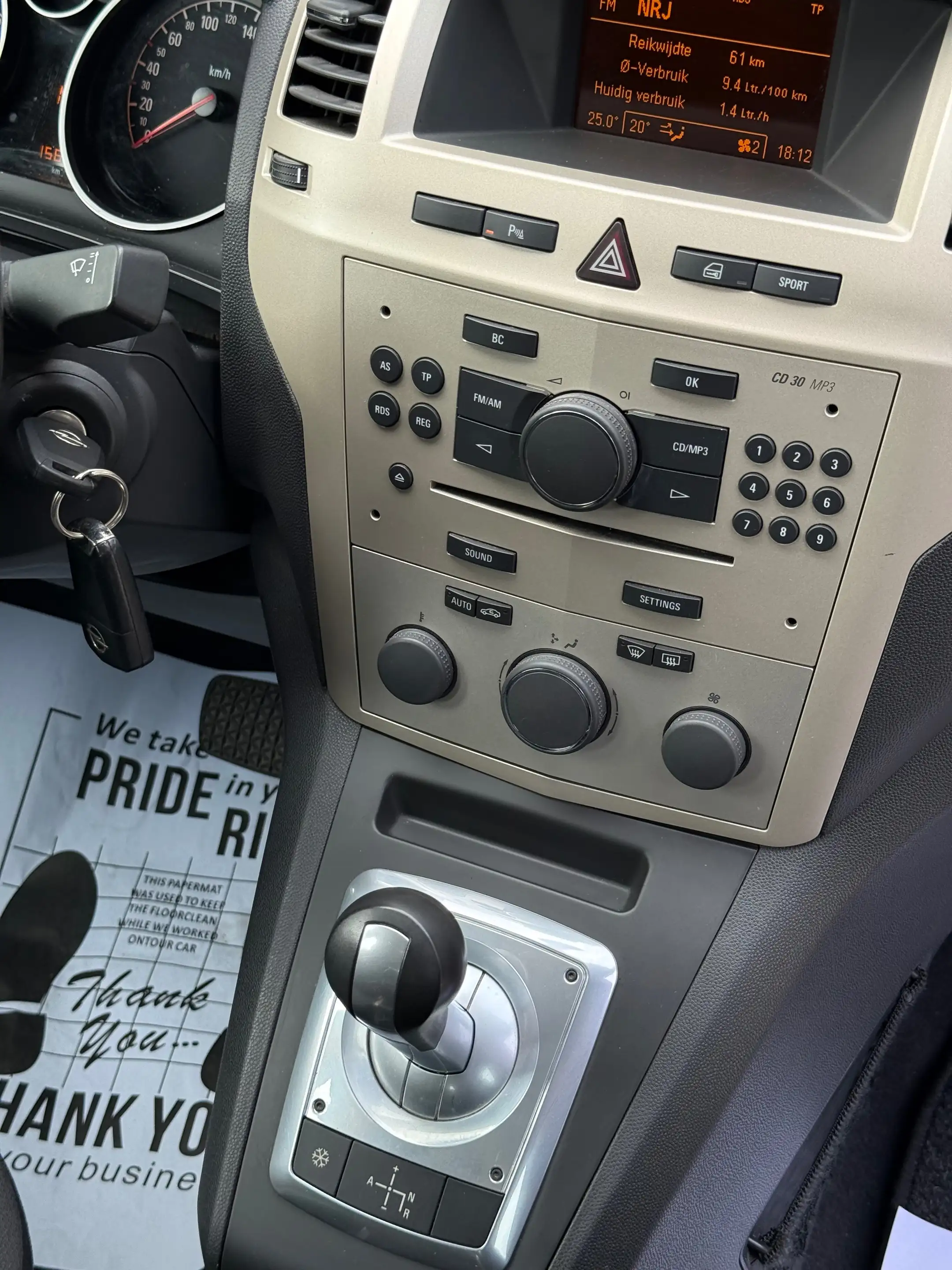 Opel Zafira 7 places • Automatique • Full — photo 11