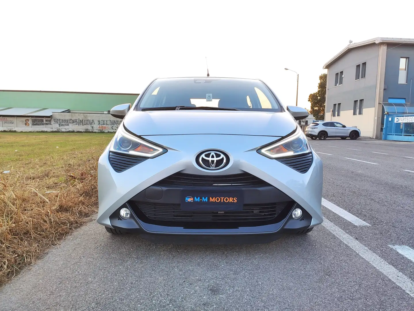 Toyota Aygo Aygo 5p 1.0 x-play m-mt *UNICA PROPR. PROMMO* Argento - 2