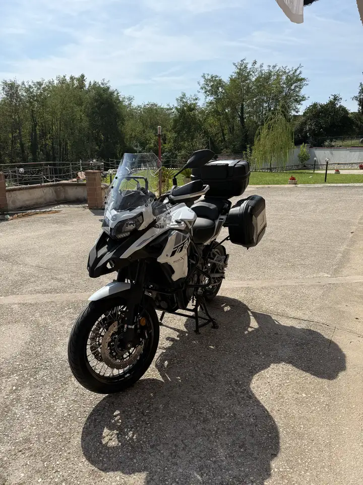 Benelli TRK 502