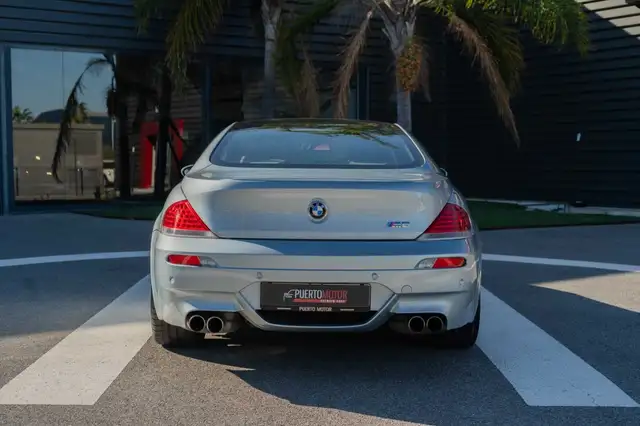 BMW M6 view 5