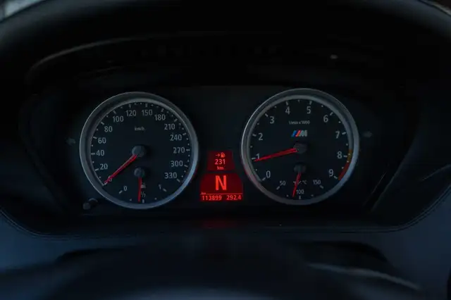 BMW M6 view 9