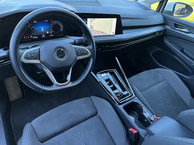 Volkswagen Golf view 7