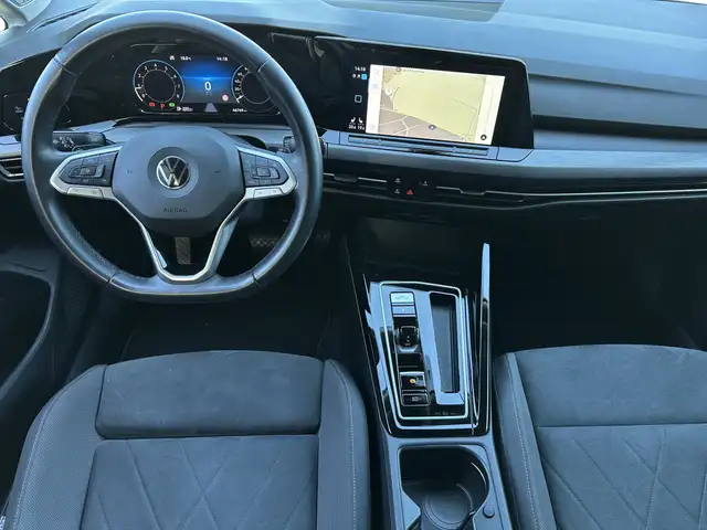 Volkswagen Golf view 10