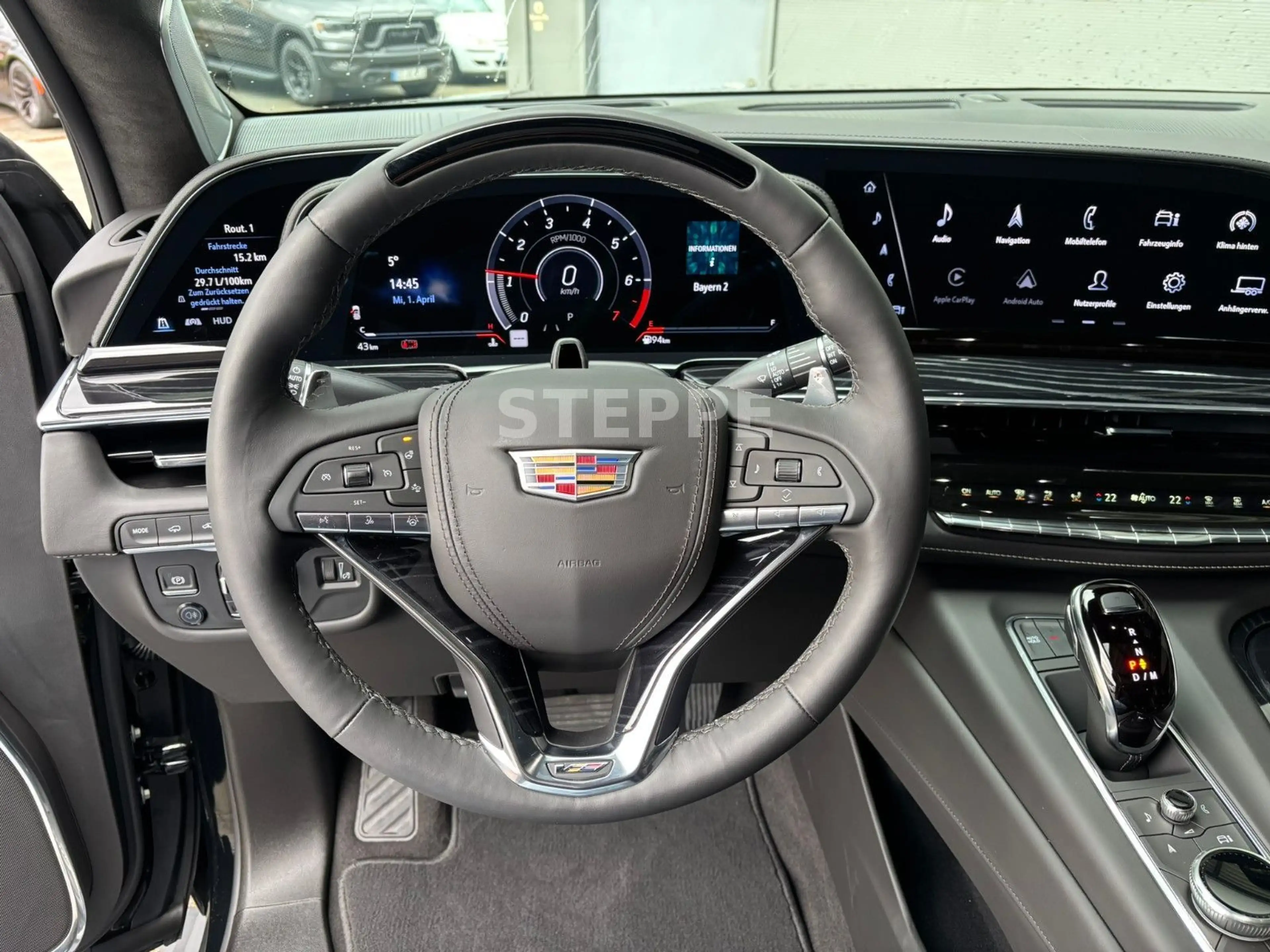 Cadillac Escalade V-Series 6.2 V8 Supercharged AWD — photo 11