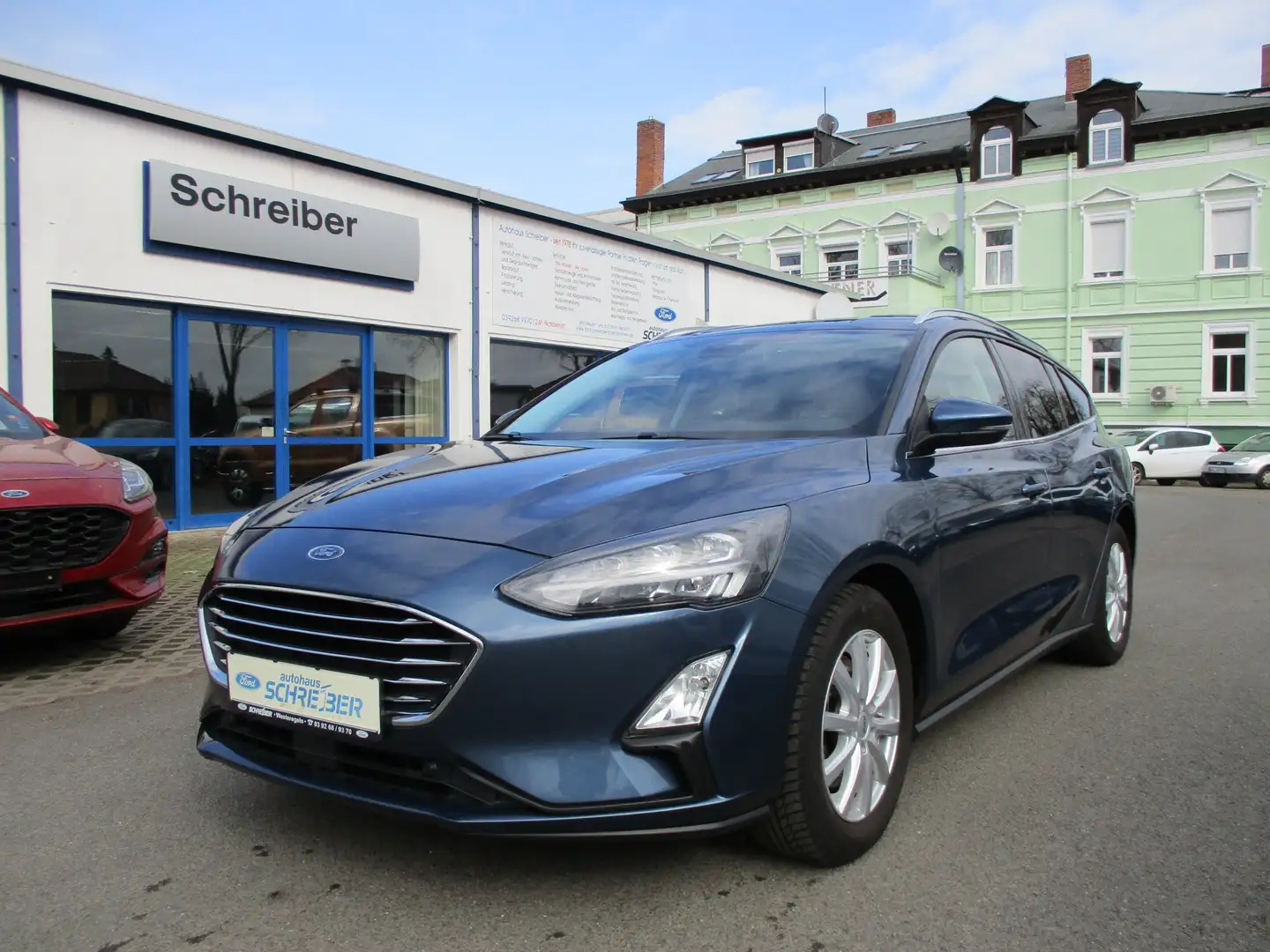 Ford Focus Focus Turnier 1.0 EcoBoost Aut. TITANIUM, Sthzg. Azul - 1