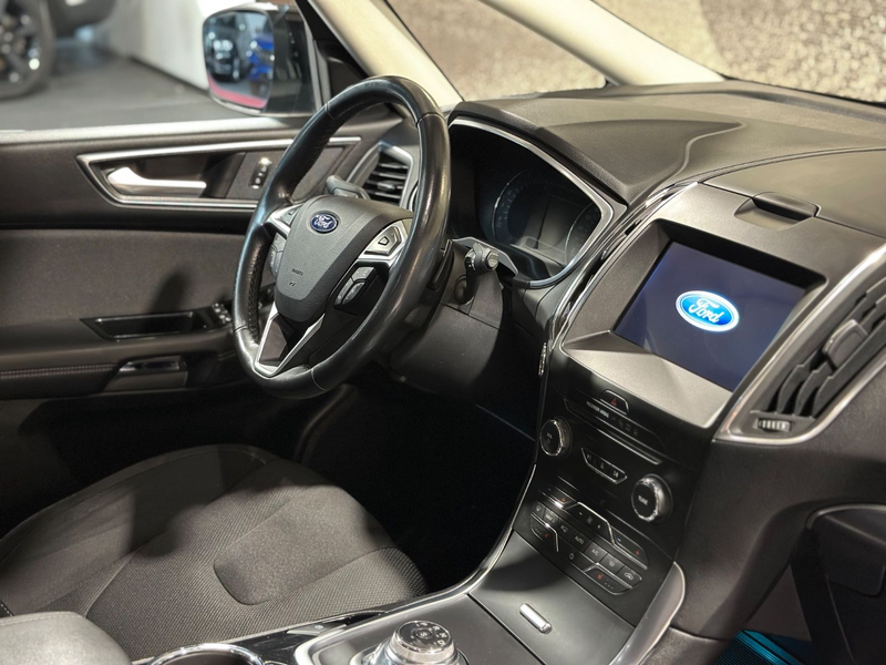 Ford S-Max S-MAX Titanium * 7-SITZER * ACC * KAMERA * AHK * — photo 14