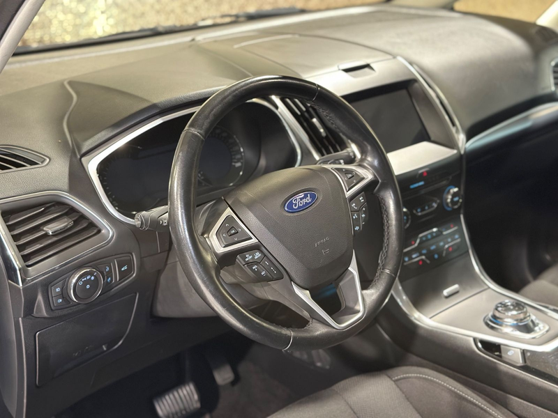 Ford S-Max S-MAX Titanium * 7-SITZER * ACC * KAMERA * AHK * — photo 8