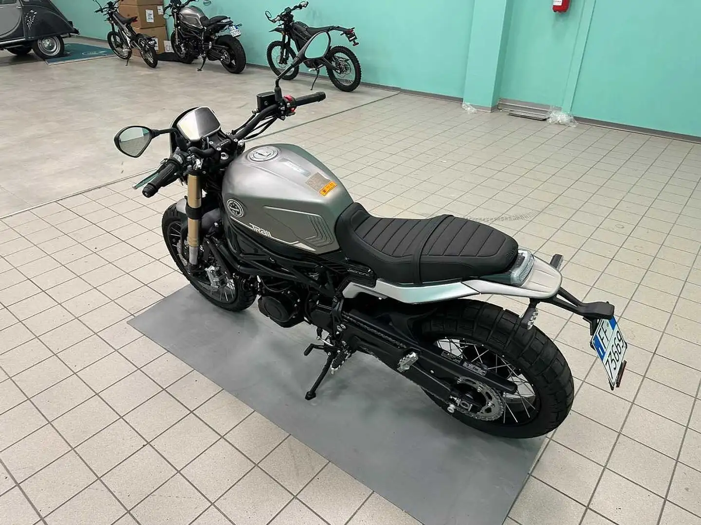 Benelli Leoncino LEONCINO 800 TRAIL Gris - 2