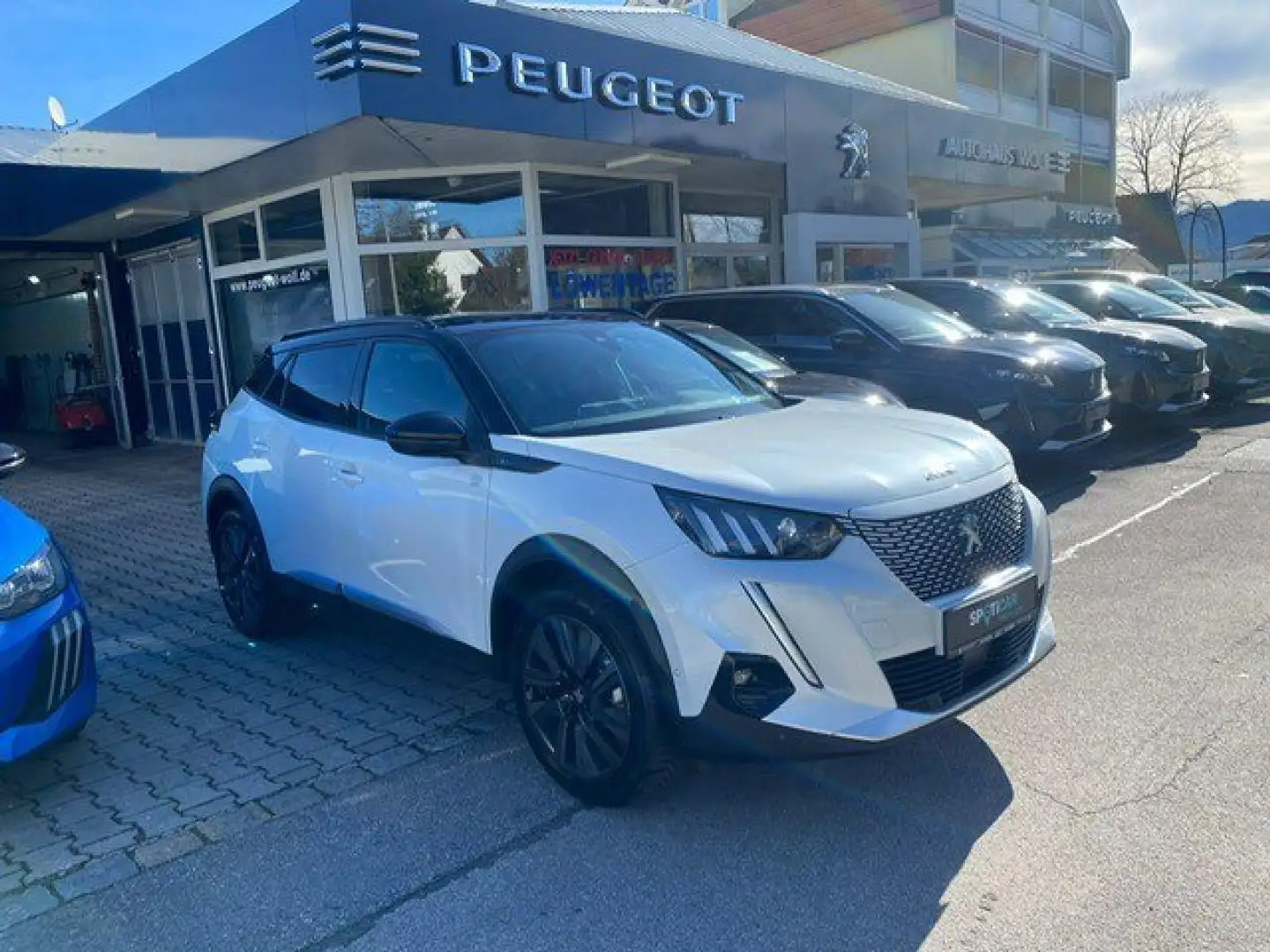 Peugeot 2008 e- GT Weiß - 1