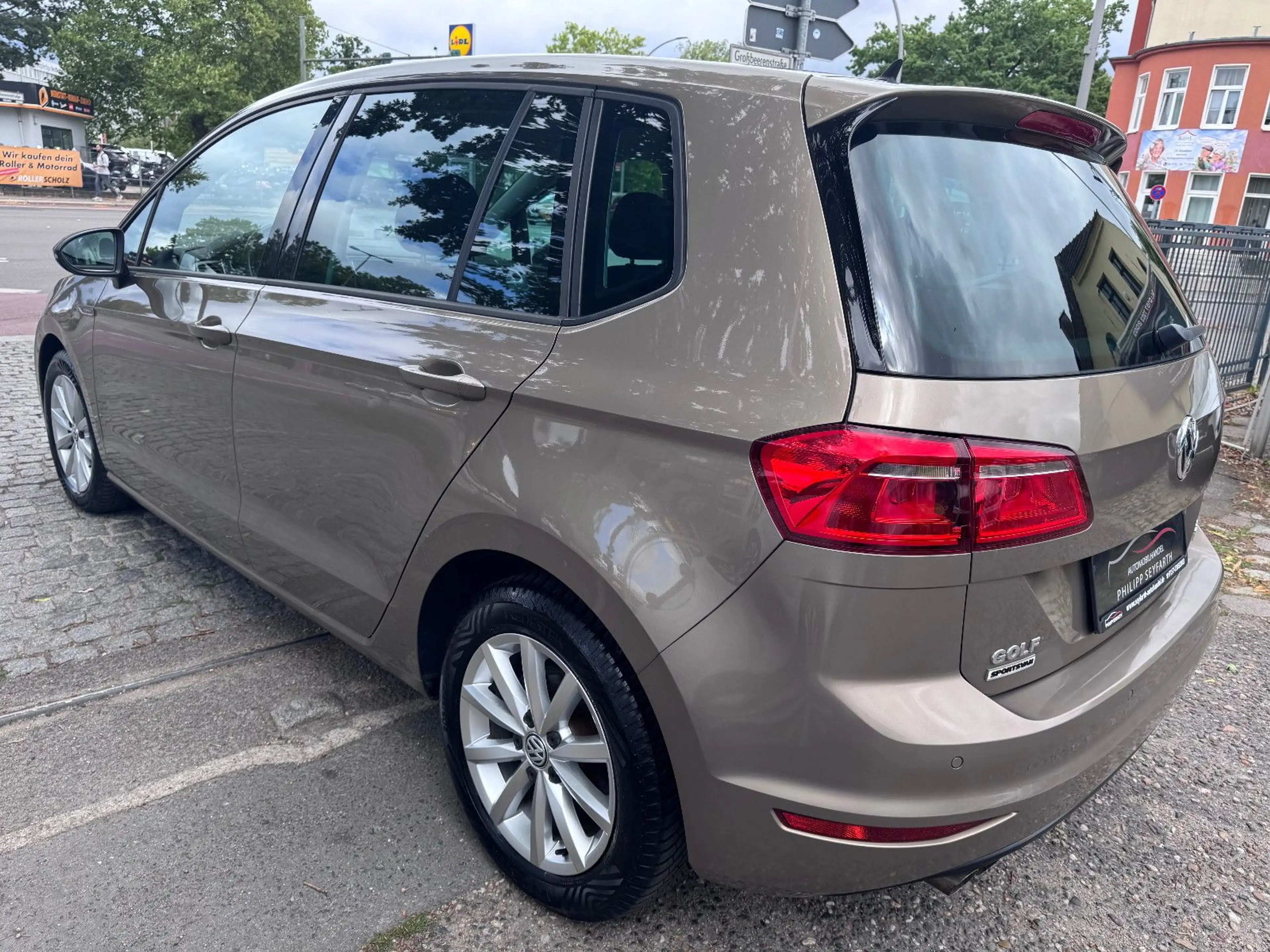 Volkswagen Golf Sportsvan Golf VII SPORTSVAN*2.0 150PS'BMT*2xPDC*SHZ* — photo 8