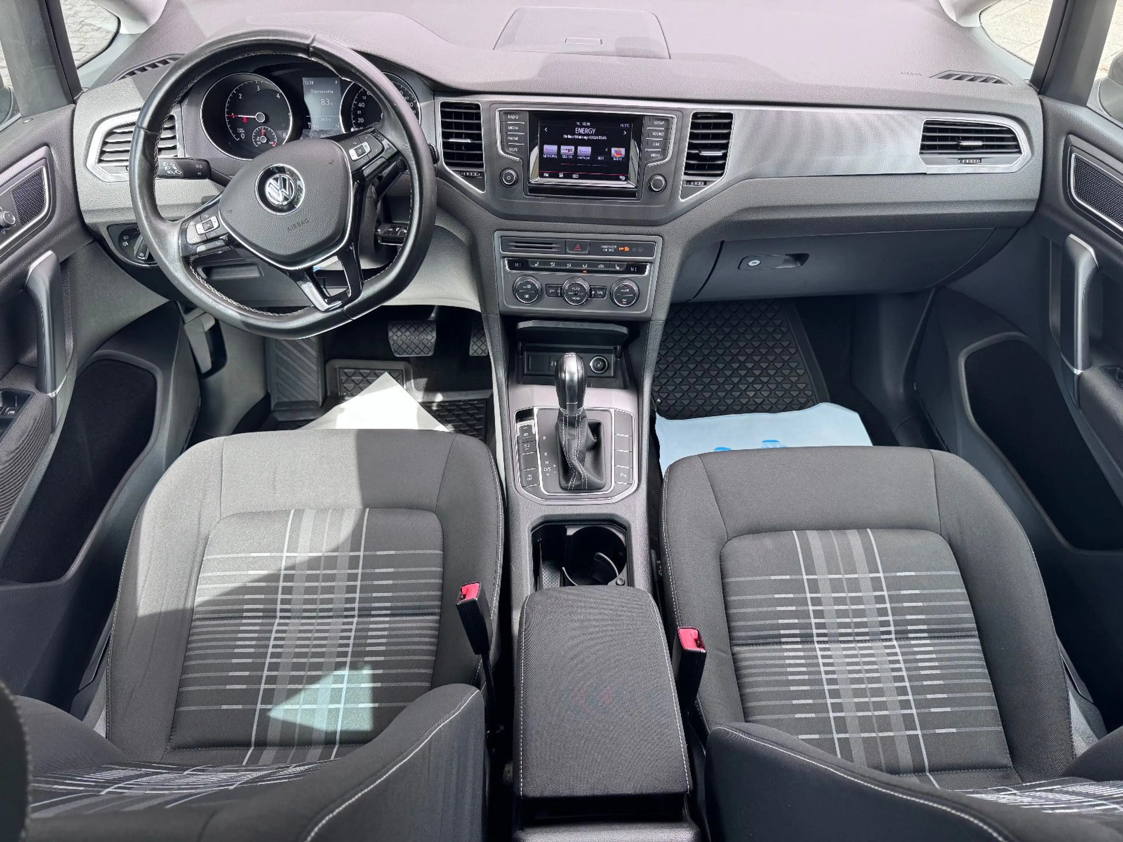 Volkswagen Golf Sportsvan Golf VII SPORTSVAN*2.0 150PS'BMT*2xPDC*SHZ* — photo 2