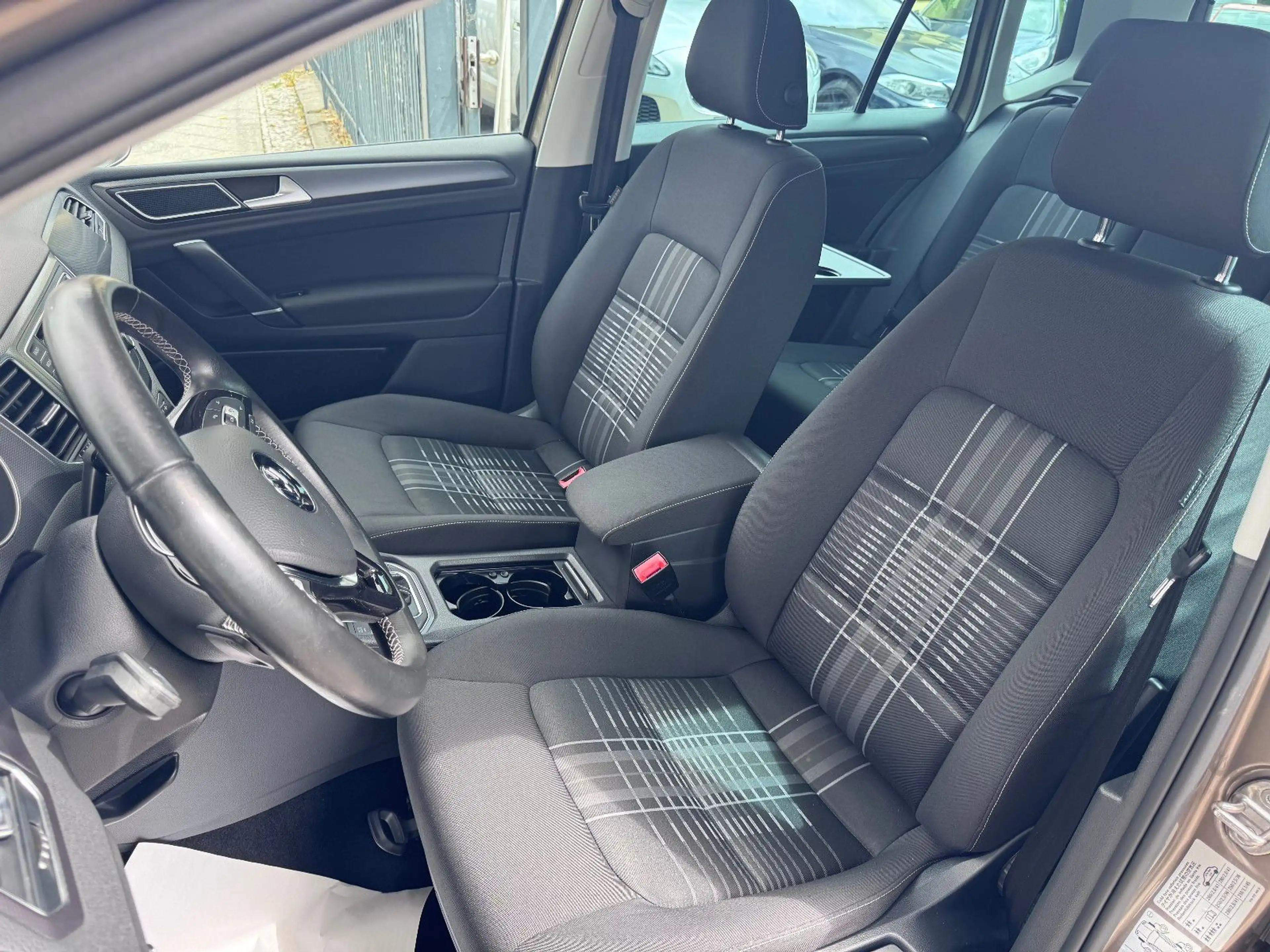 Volkswagen Golf Sportsvan Golf VII SPORTSVAN*2.0 150PS'BMT*2xPDC*SHZ* — photo 12