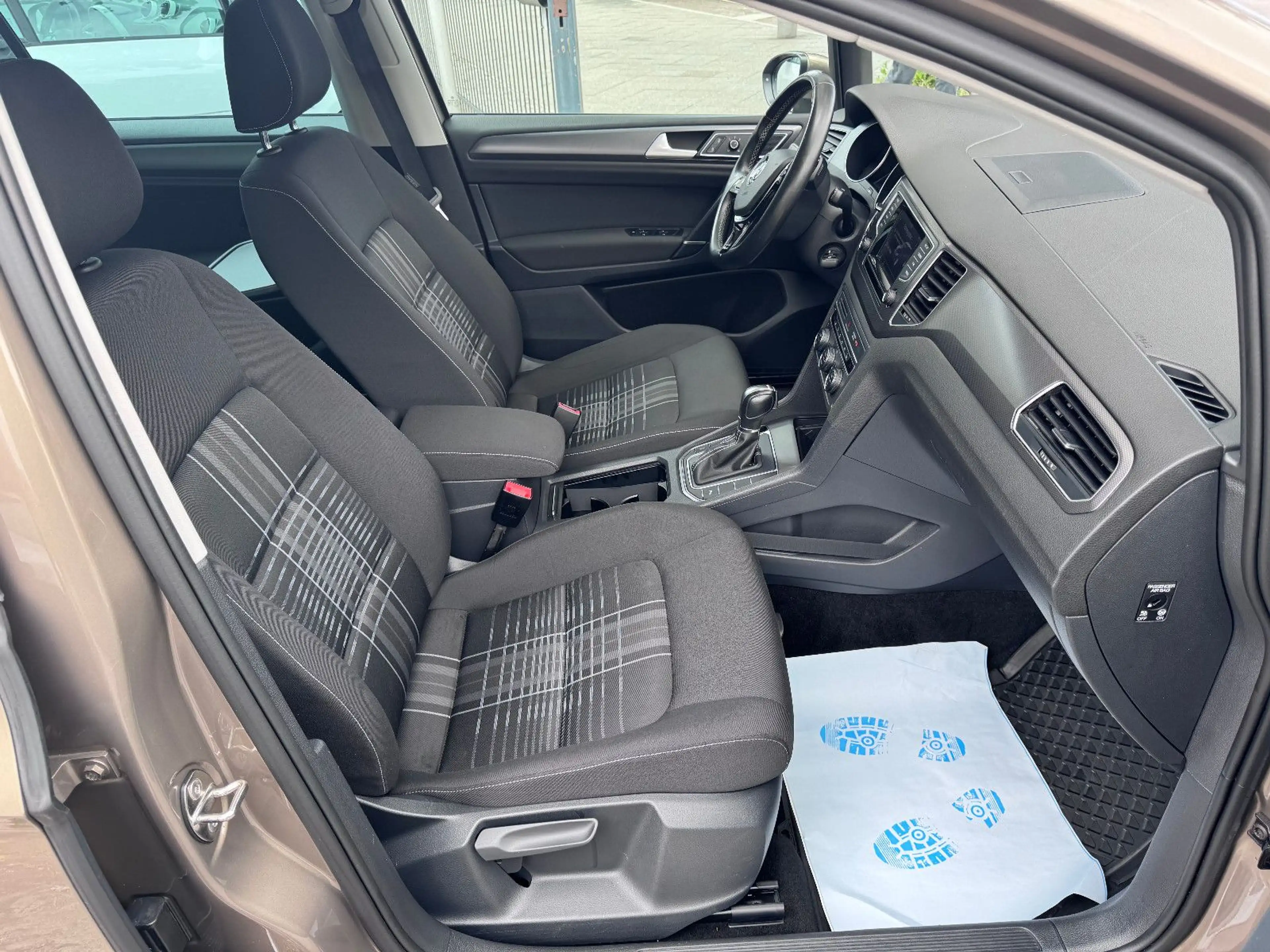 Volkswagen Golf Sportsvan Golf VII SPORTSVAN*2.0 150PS'BMT*2xPDC*SHZ* — photo 13